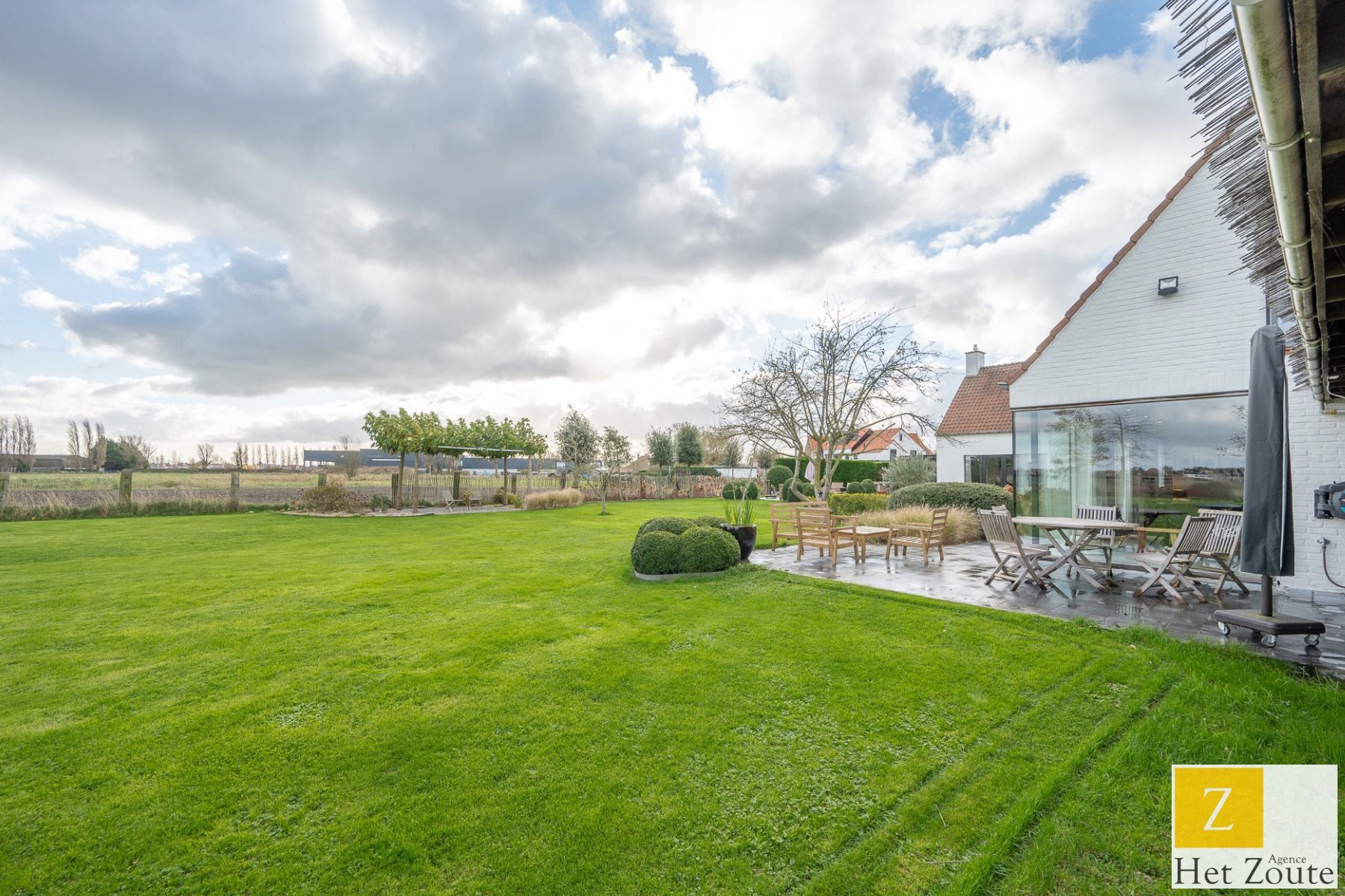 Twee ruime villa’s op één groot perceel (5.460 m²) te Knokke foto 50