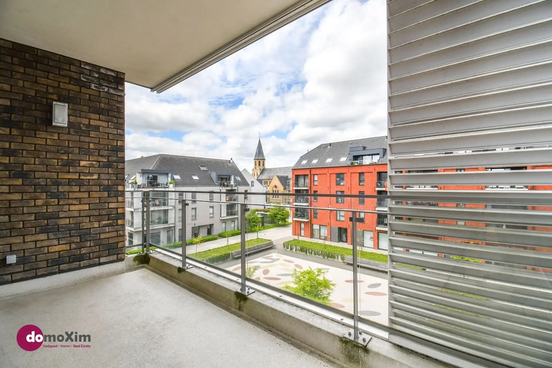 Instapklaar 3-slaapkamer appartement met parking in hartje Boortmeerbeek foto 5