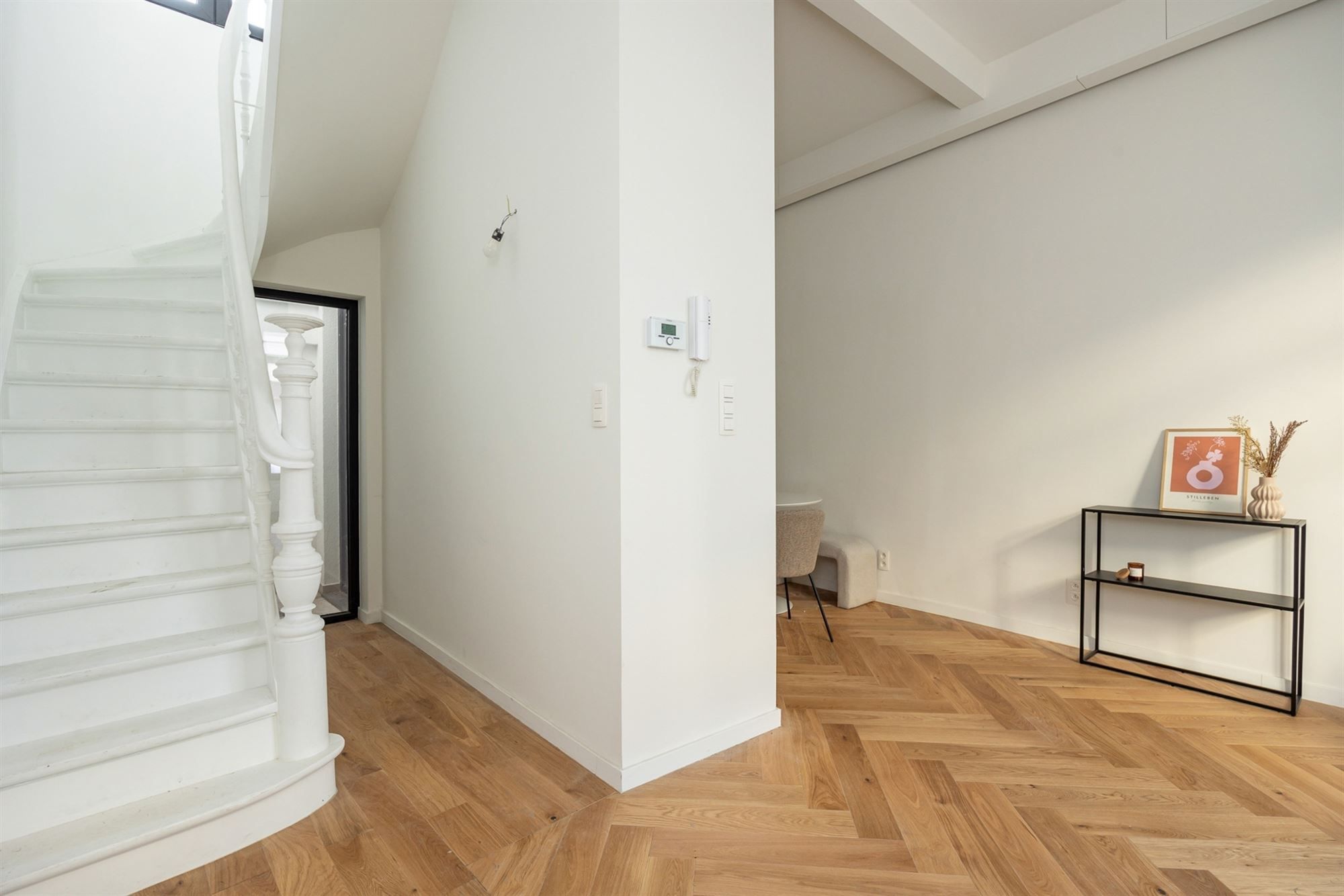 Prachtige gerenoveerde woning, ideaal ook als investering foto 4