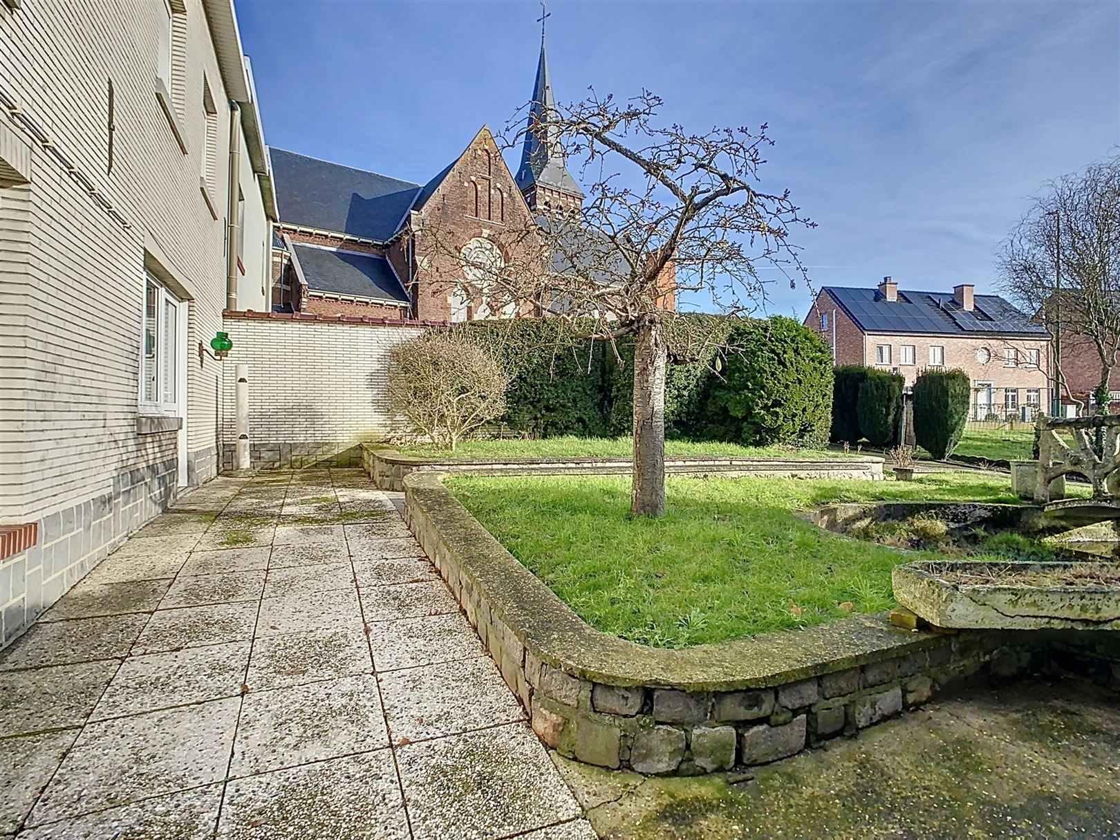 Te renoveren woning, 2/3 slpks, bijgebouwen, opp 20a 15ca foto 6