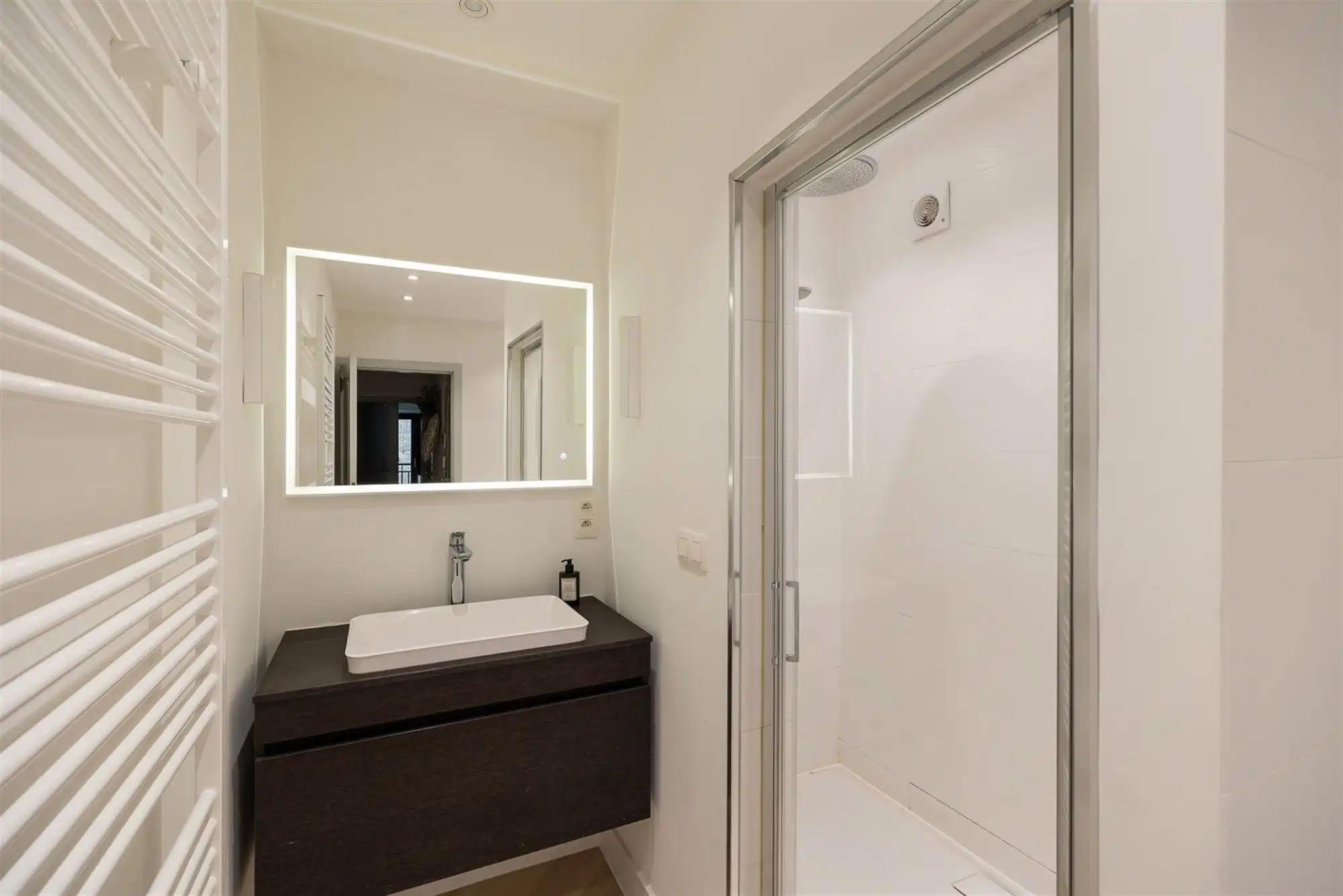 Ruim appartement met 2 à 3 slaapkamers en groot terras foto 13