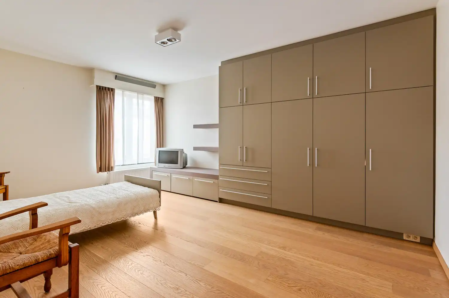 Waanzinnig ruim luxe-appartement in het centrum van Wommelgem! foto 16