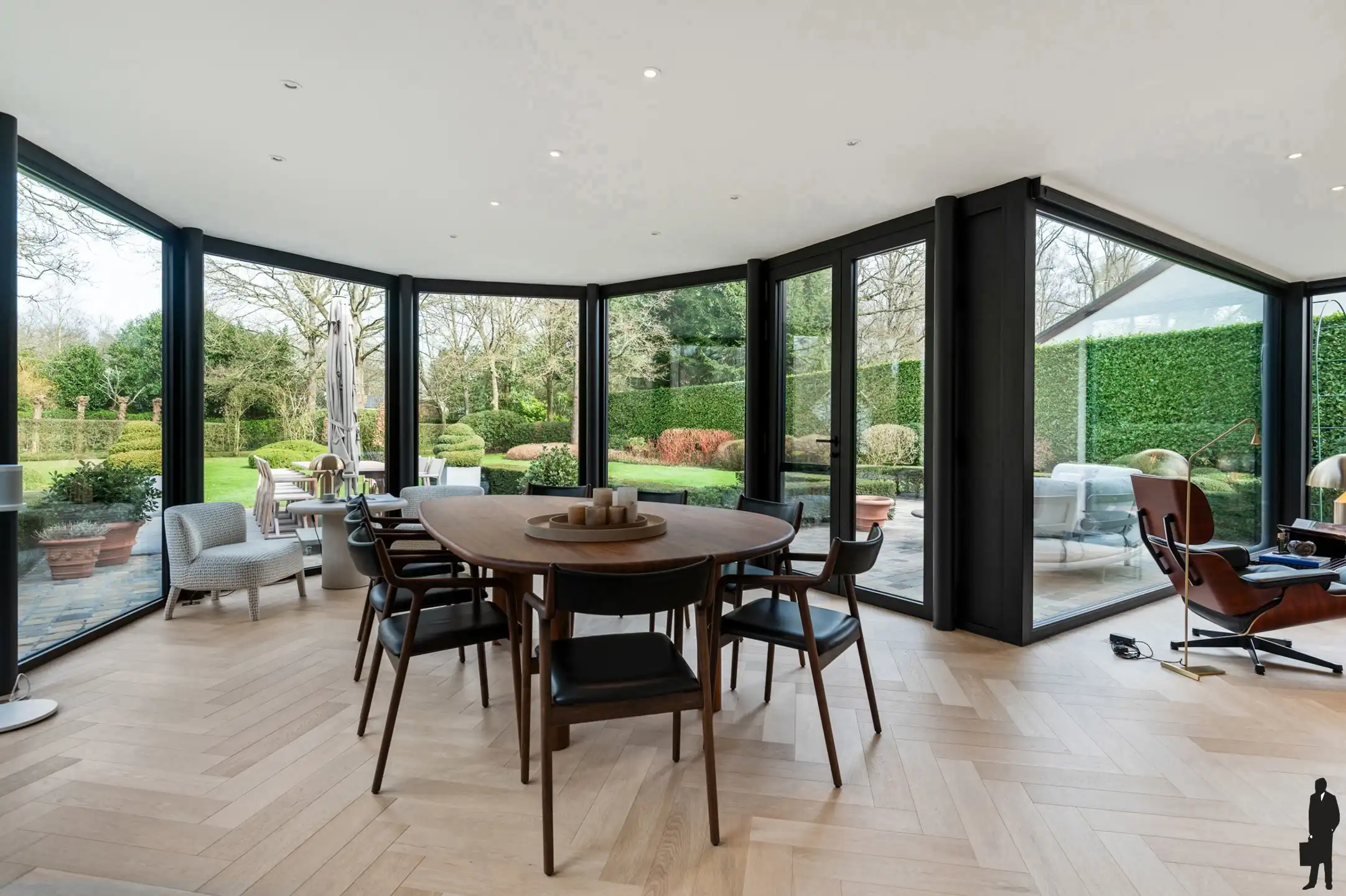 Instapklare villa, (2.300 m²), rustig gelegen! foto 10