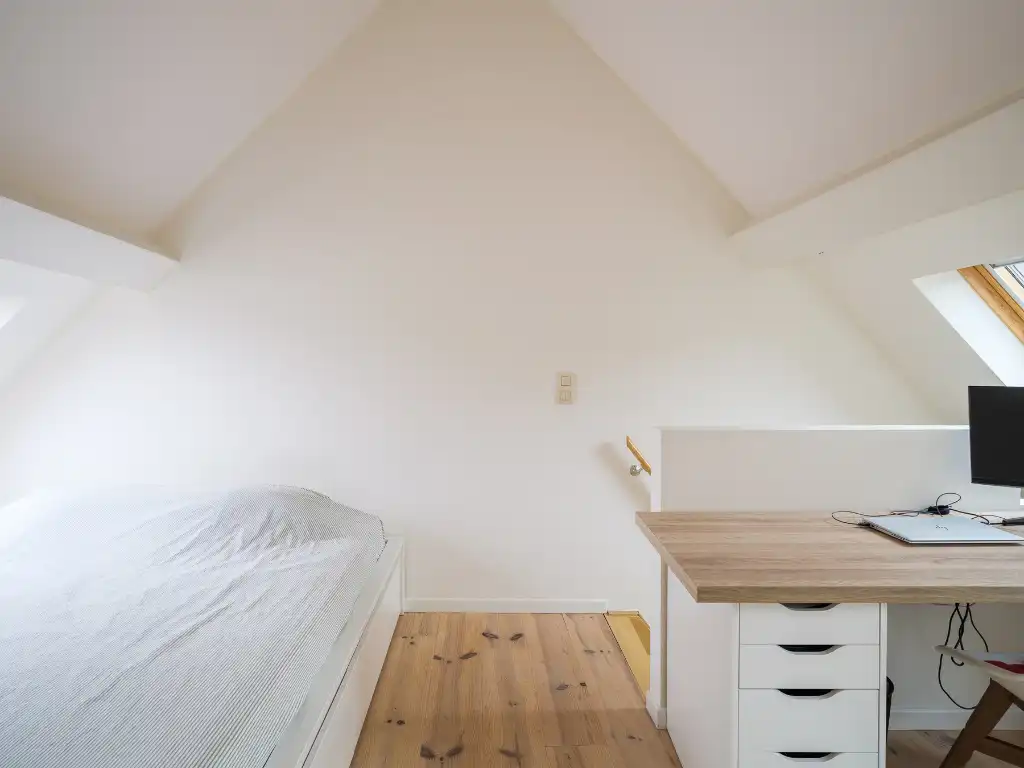 Instapklare stadswoning (EPC B) met twee slaapkamers, rustig gelegen nabij de Coupure foto 12