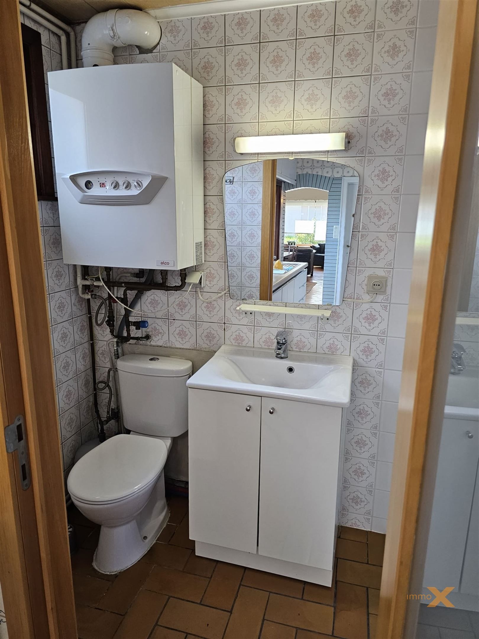 CHARMANTE WONING MET TUIN EN GARAGE foto 15