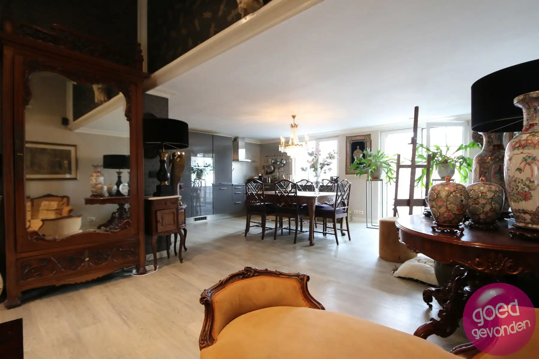 UNIEKE DUBBELE WOONST - TUIN - TERRAS - PARKING foto 47