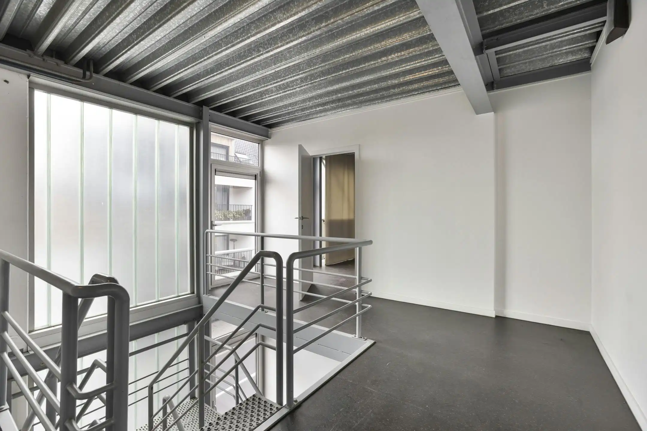 Uniek huis te koop van ca. 367m² in centrum Torhout foto 7