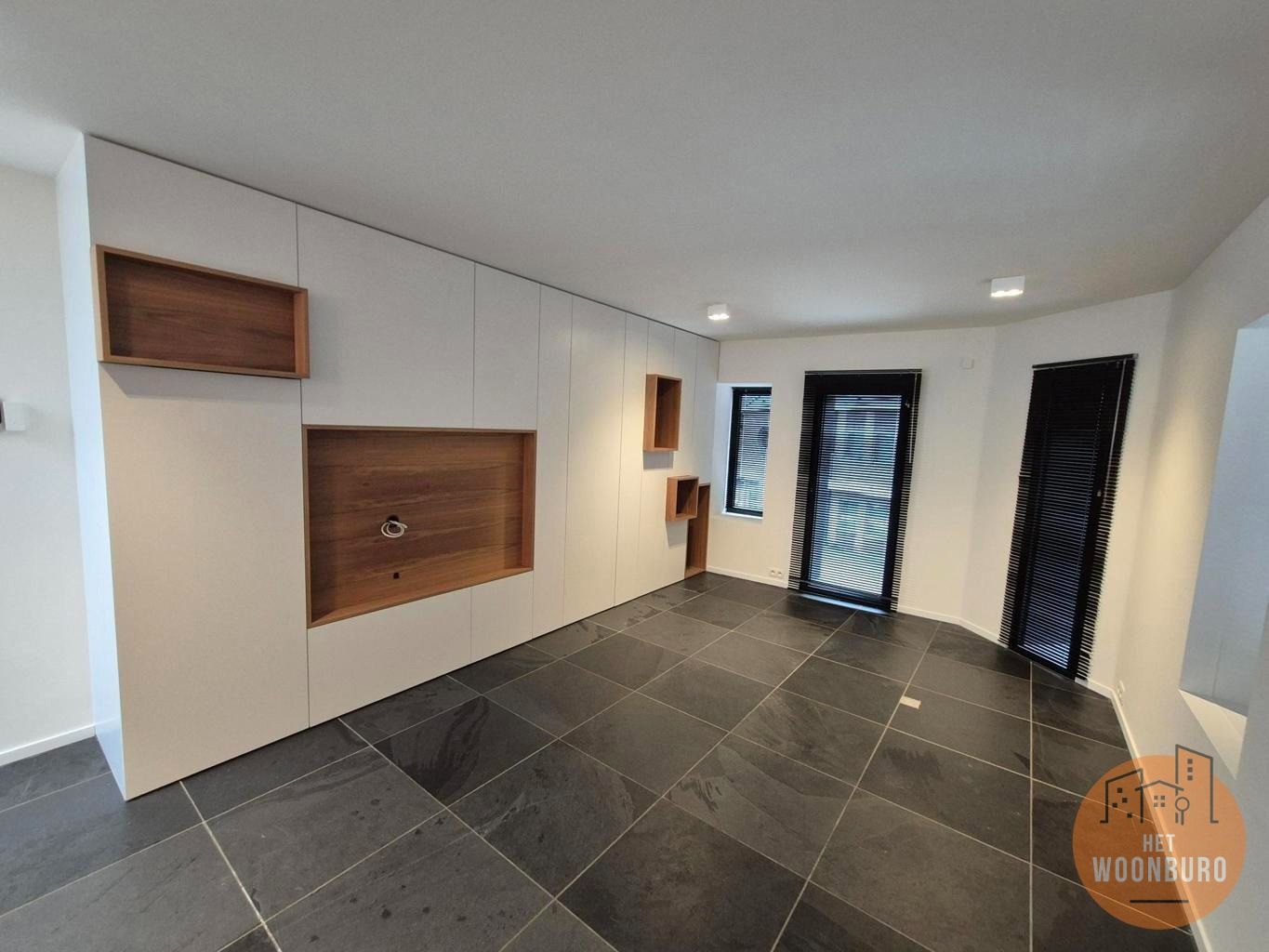 Woning halfopen bebouwing met 3 slpks, garage en kelder foto 7