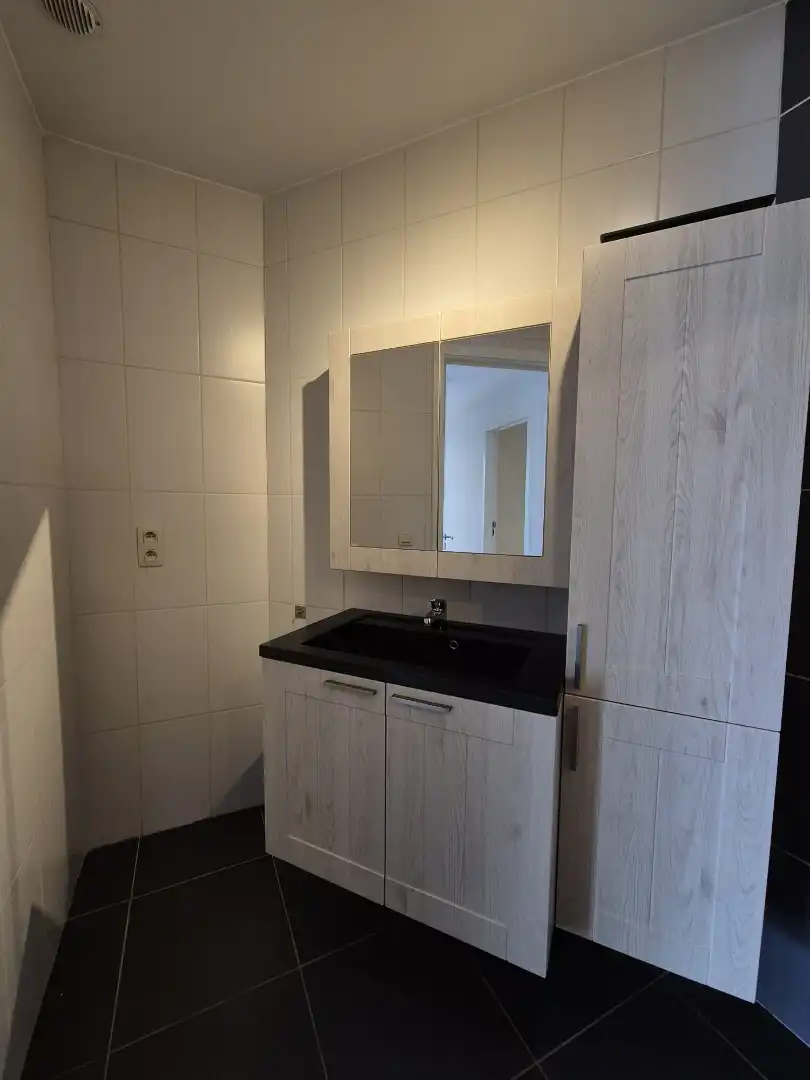Ruim appartement met twee slaapkamers foto 9