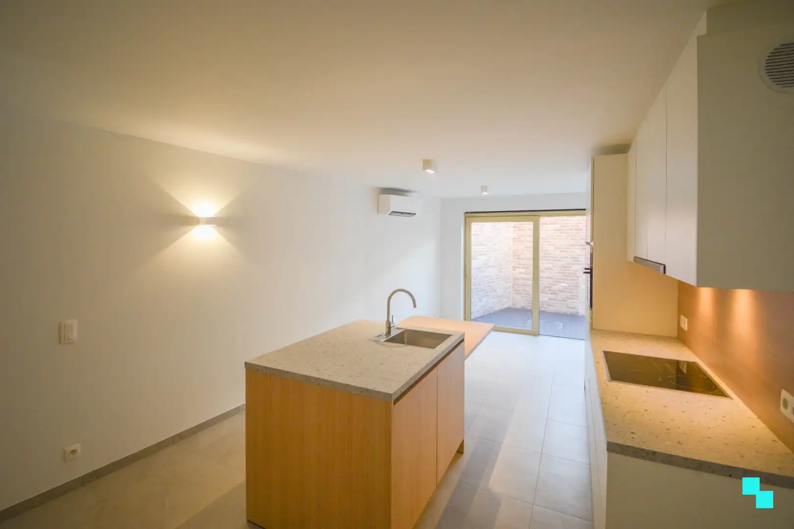 Stijlvolle hernieuwbouwwoning (BEN) met 2 slaapkamers - stadscentrum foto 9