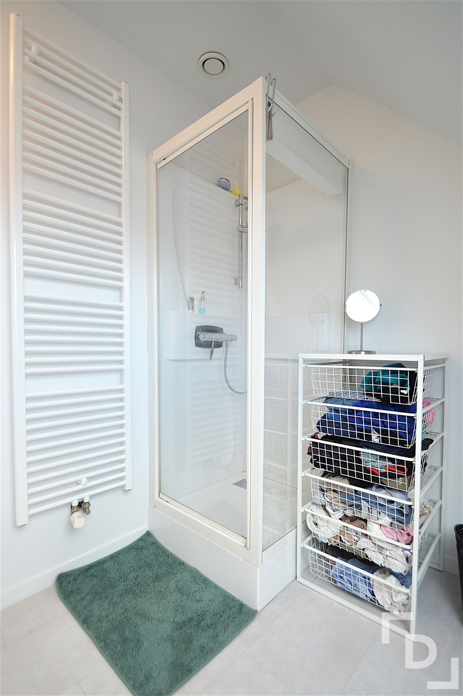 Ruim duplex-appartement te huur in Ieper foto 13