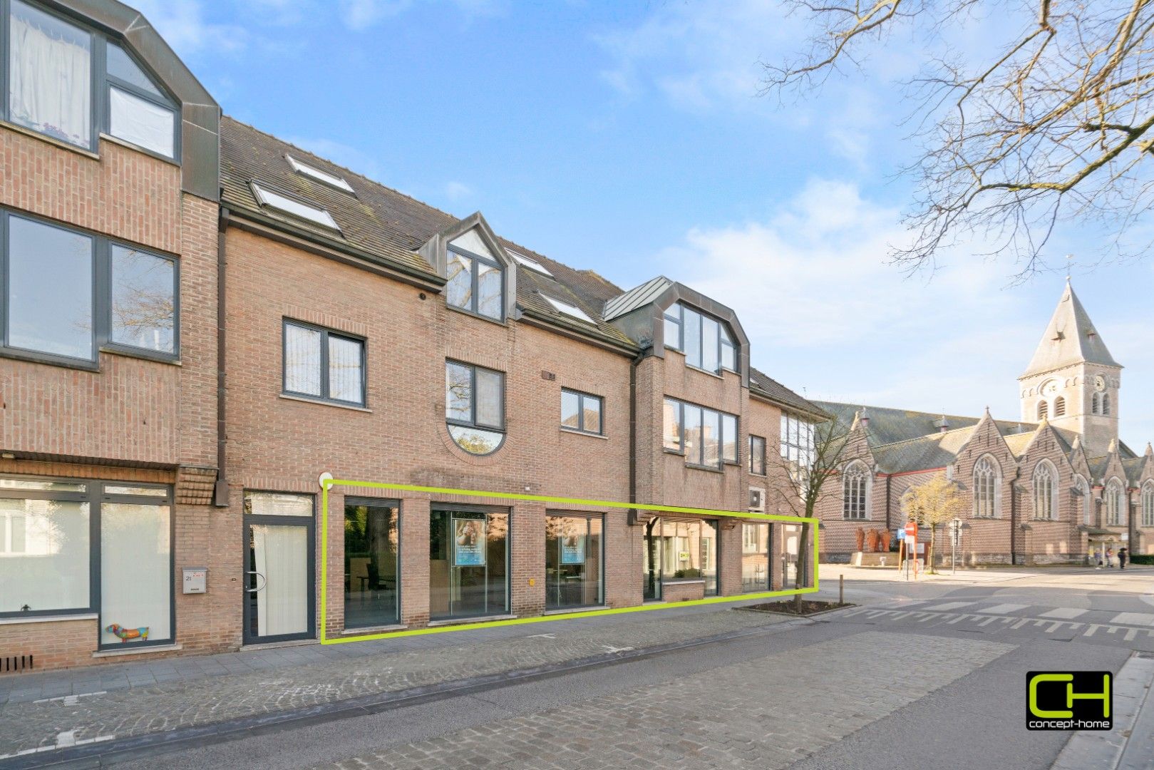Ingericht kantoor- of handelspand in het centrum van Lovendegem te koop foto 18