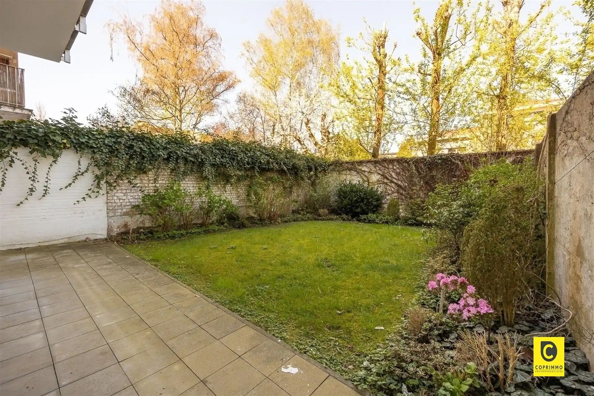 Charmant gelijkvloers appartement met tuin! foto 4