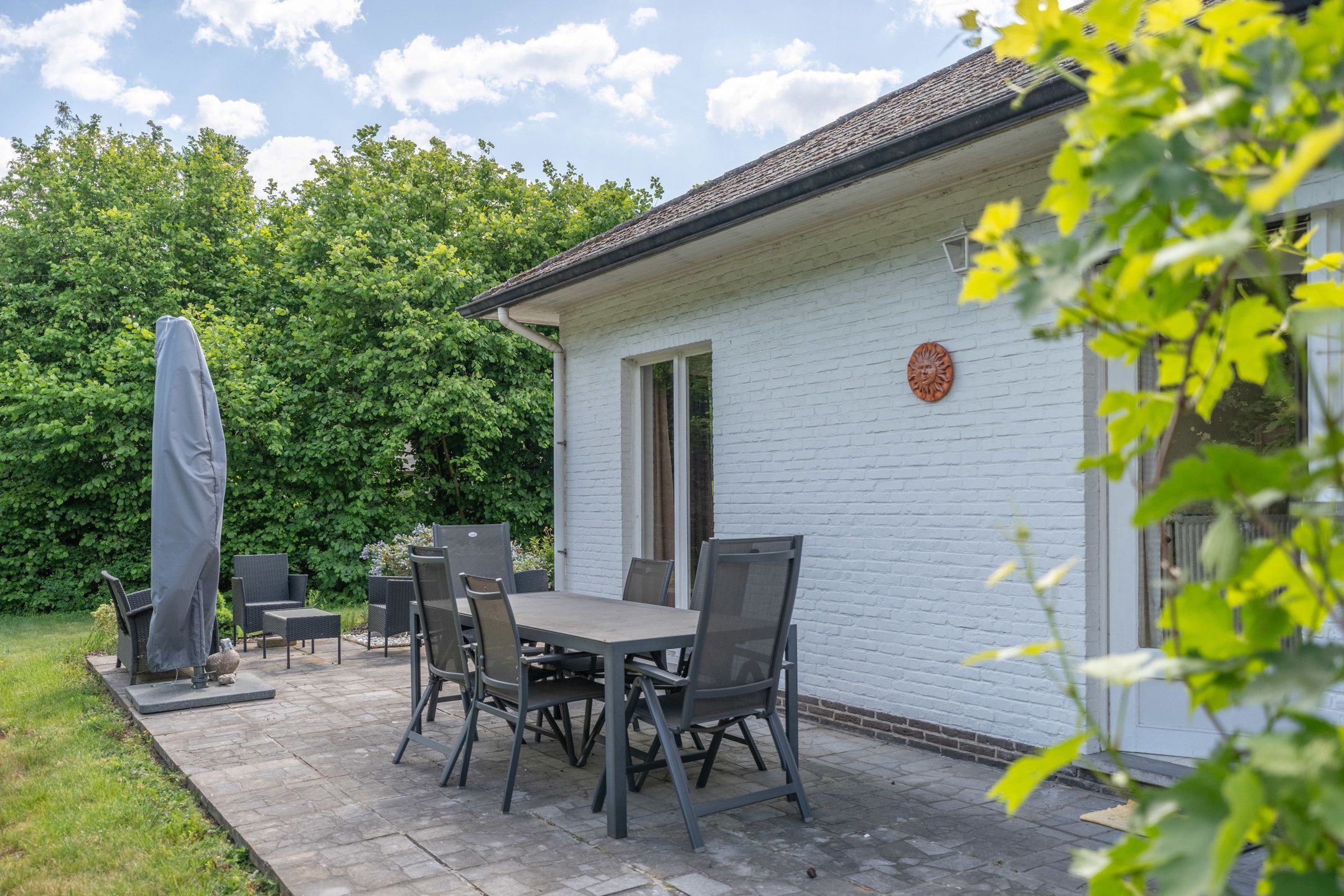 Te renoveren gelijkvloerswoning op mooi perceel van 1.437 m² foto 29