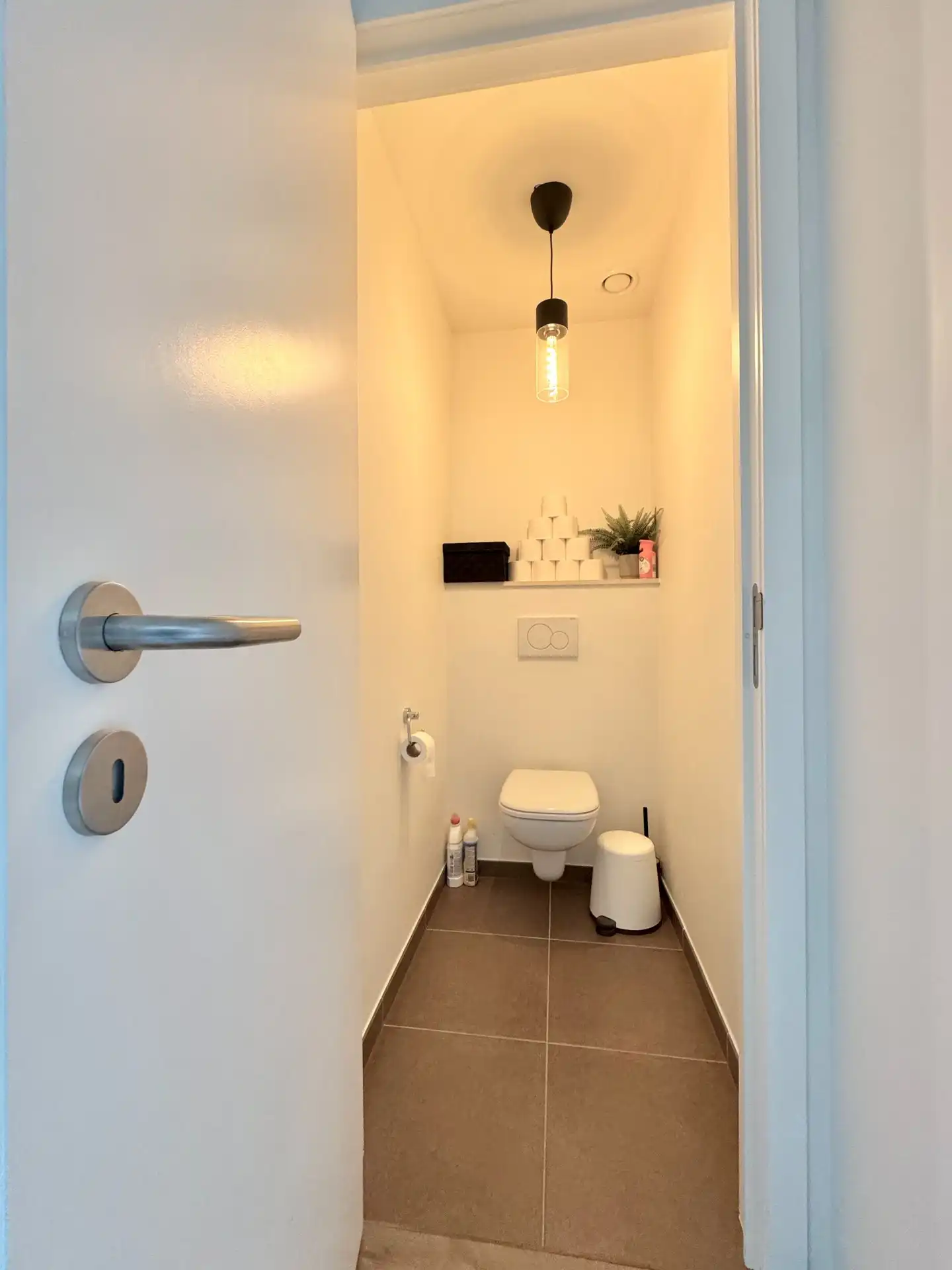 MODERNE HALFOPEN WONING MET 3 KAMERS, TUIN & CARPORT foto 19