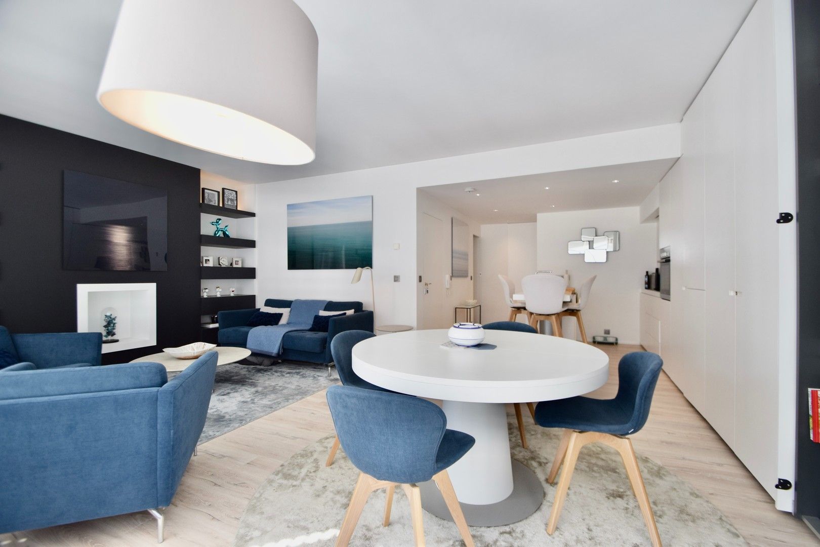 Instapklaar appartement met zijdelings zeezicht gelegen vlakbij de zee. foto 6