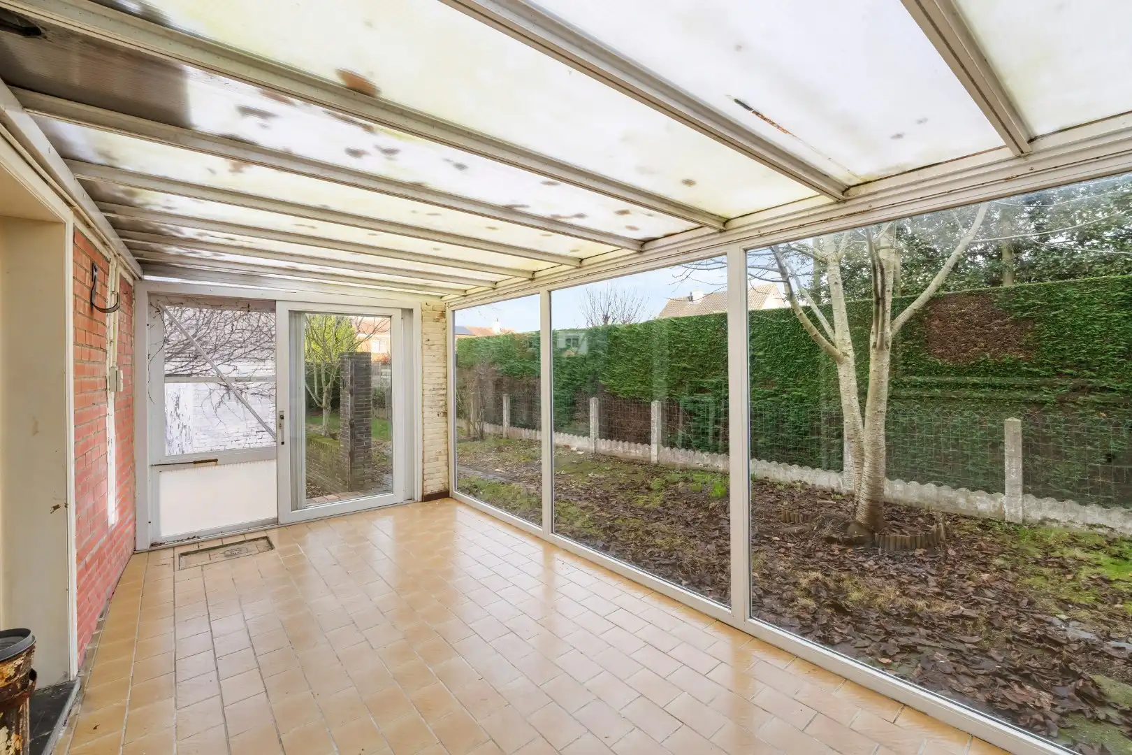 Charmante halfopen bebouwing met tuin, garage en oprit in Dadizele-centrum foto 6