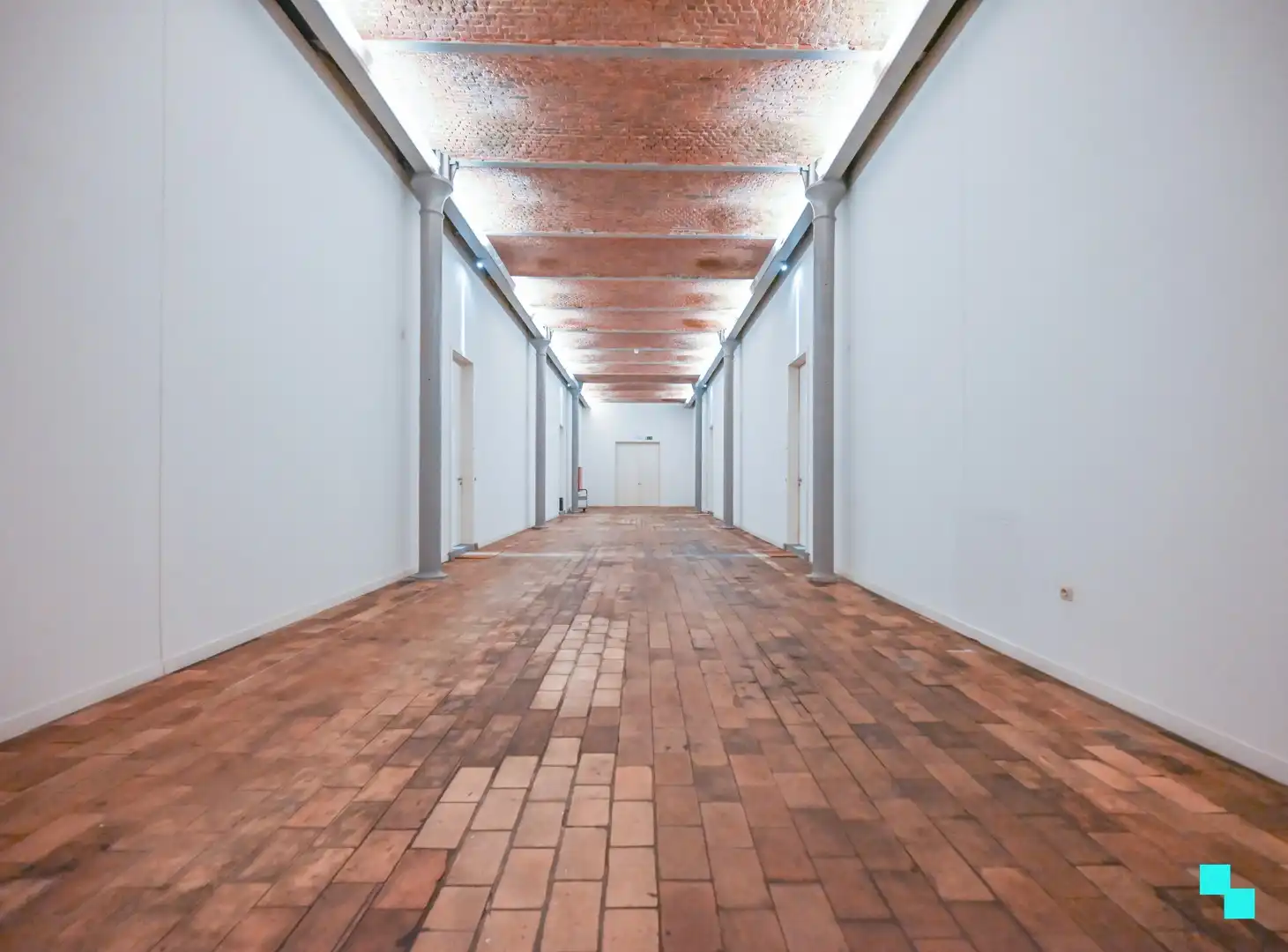 Exclusieve loft langs het water in Kortrijk! foto 31