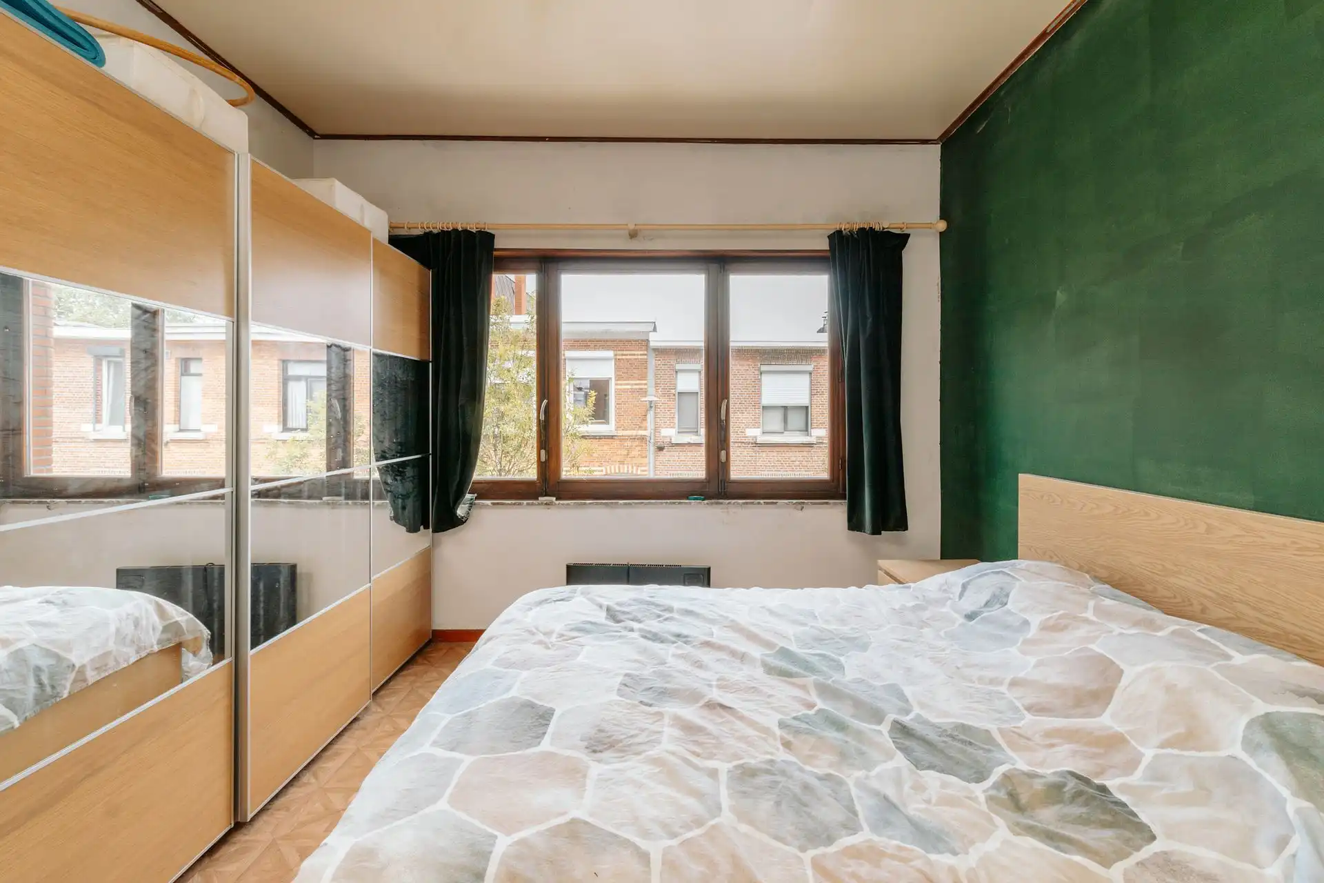 Te renoveren woning met karakter en potentieel in Wilrijk foto 10