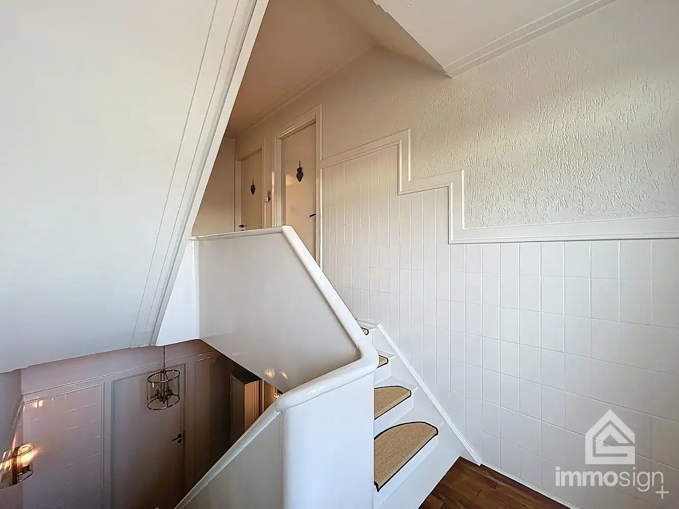 Exclusieve woning voorzien van dubbele garage en bedrijfshal op de Nederlandse grens foto 22