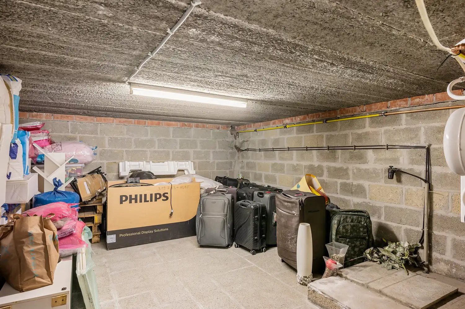 INSTAPKLARE WONING MET 3 SLAAPKAMERS + VOLLEDIG ONDERKELDERD foto 24