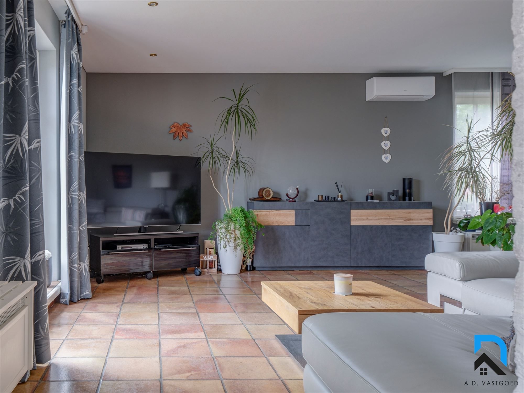 Ruime woning met 5 slaapkamers op toplocatie foto 7