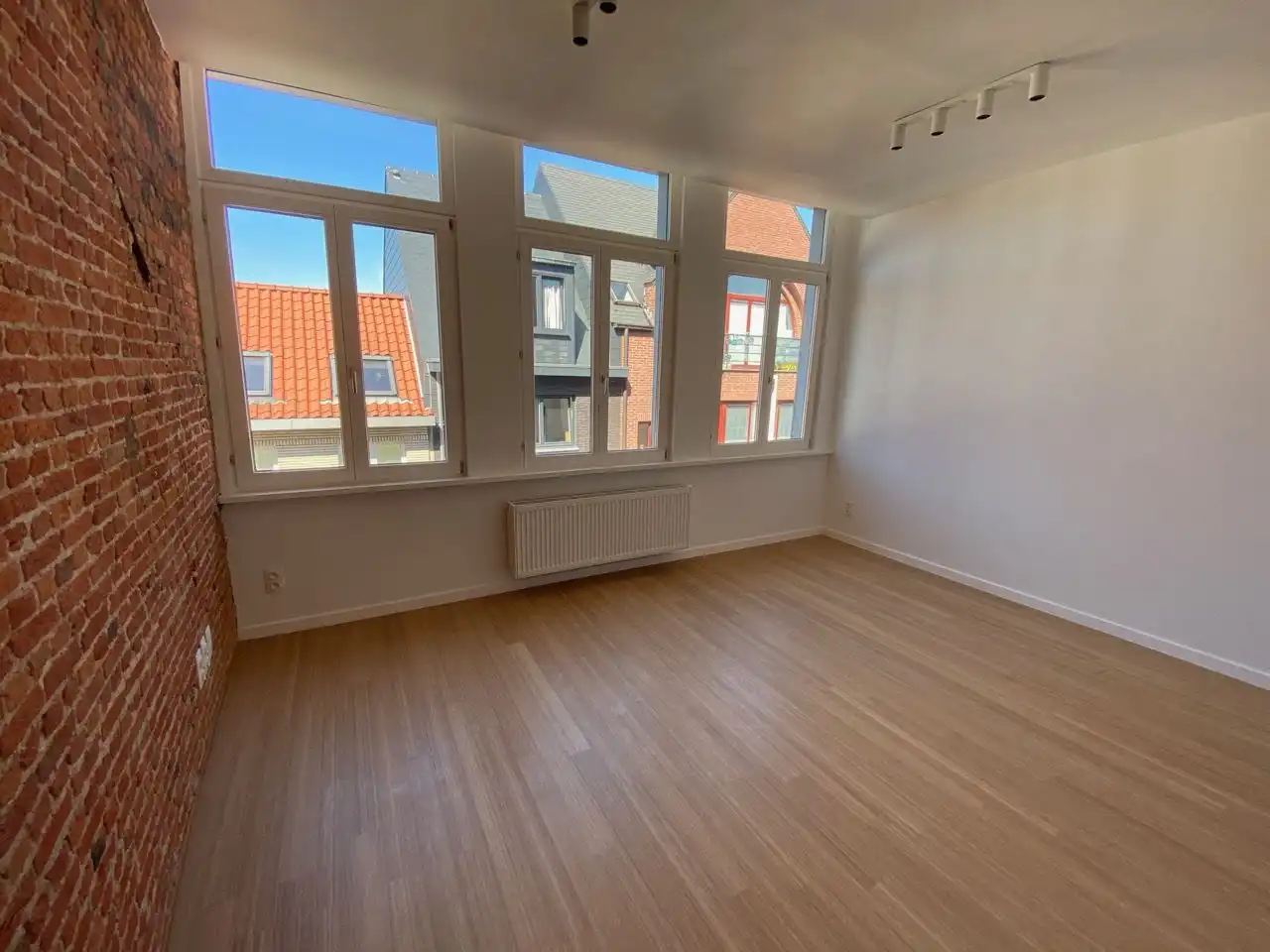 Recent gerenoveerd 1 slk appartement foto {{pictureIndex}}