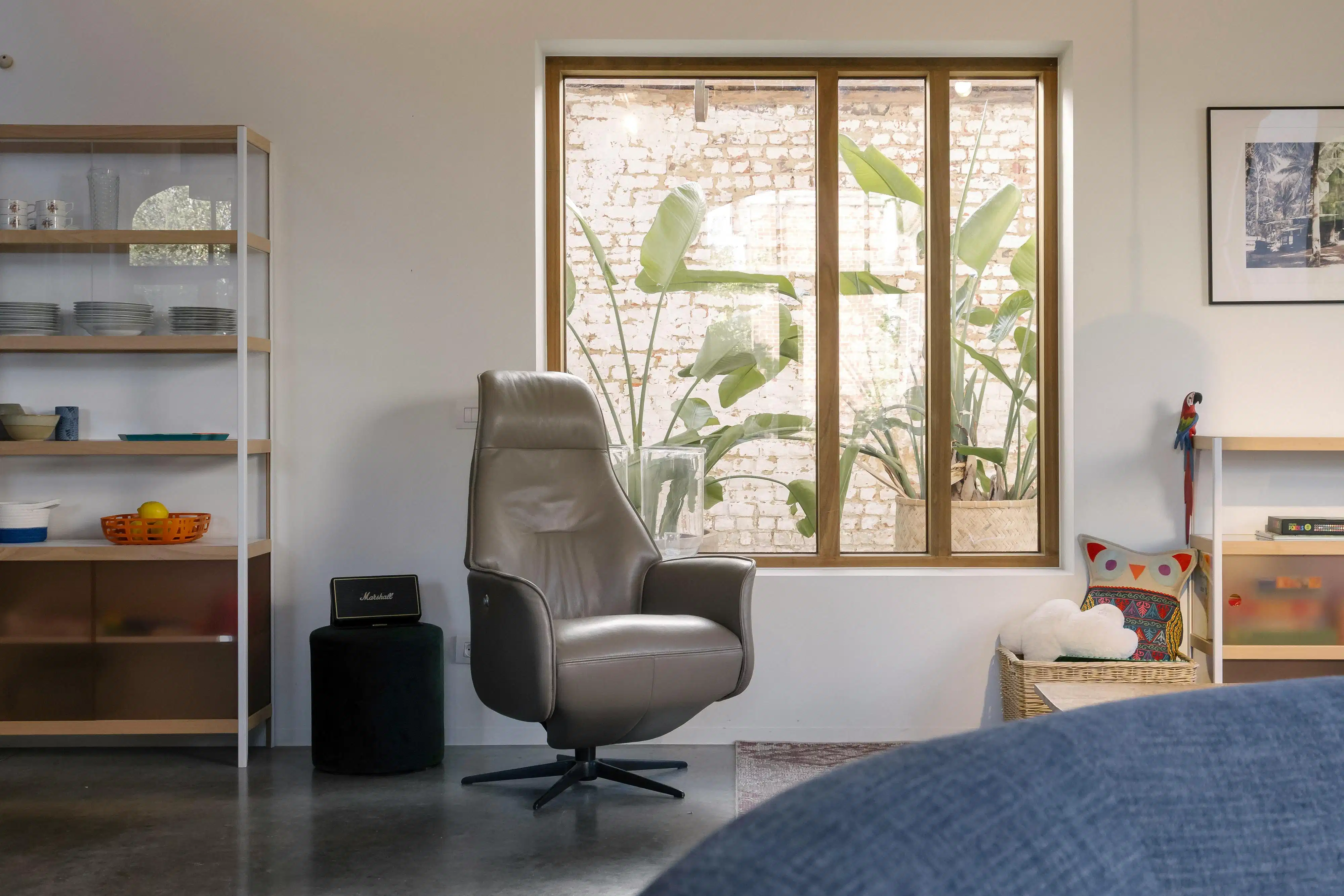 Gerenoveerde woning met authentieke elementen en magazijn foto 7