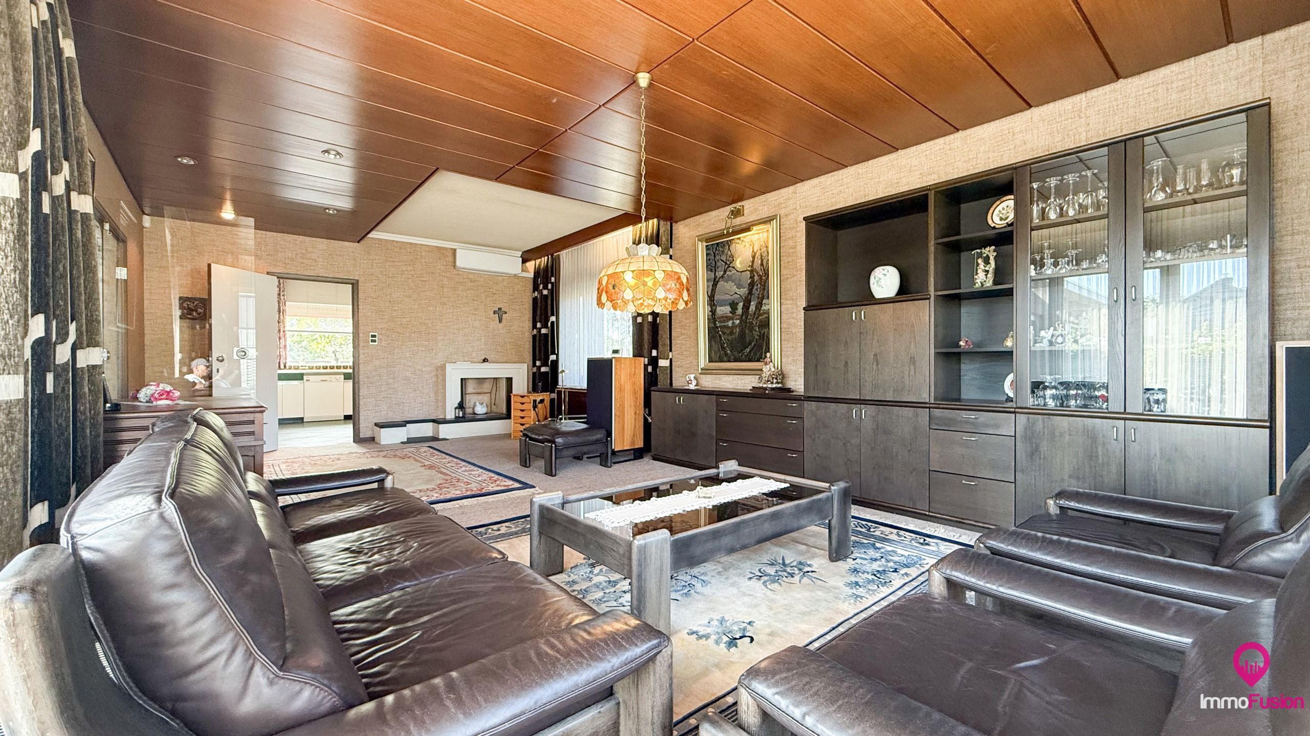 Mooie, volledig onderkelderde bungalow met 3 slaapkamers!  foto 3