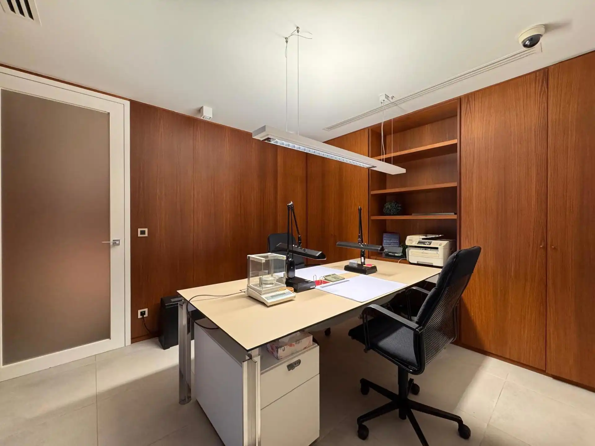 Instapklaar kantoor in de Diamantwijk te Antwerpen foto 9