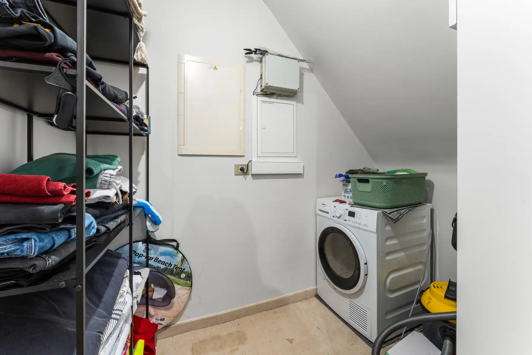 Opbrengsteigendom met 4 appartementen.  foto 45