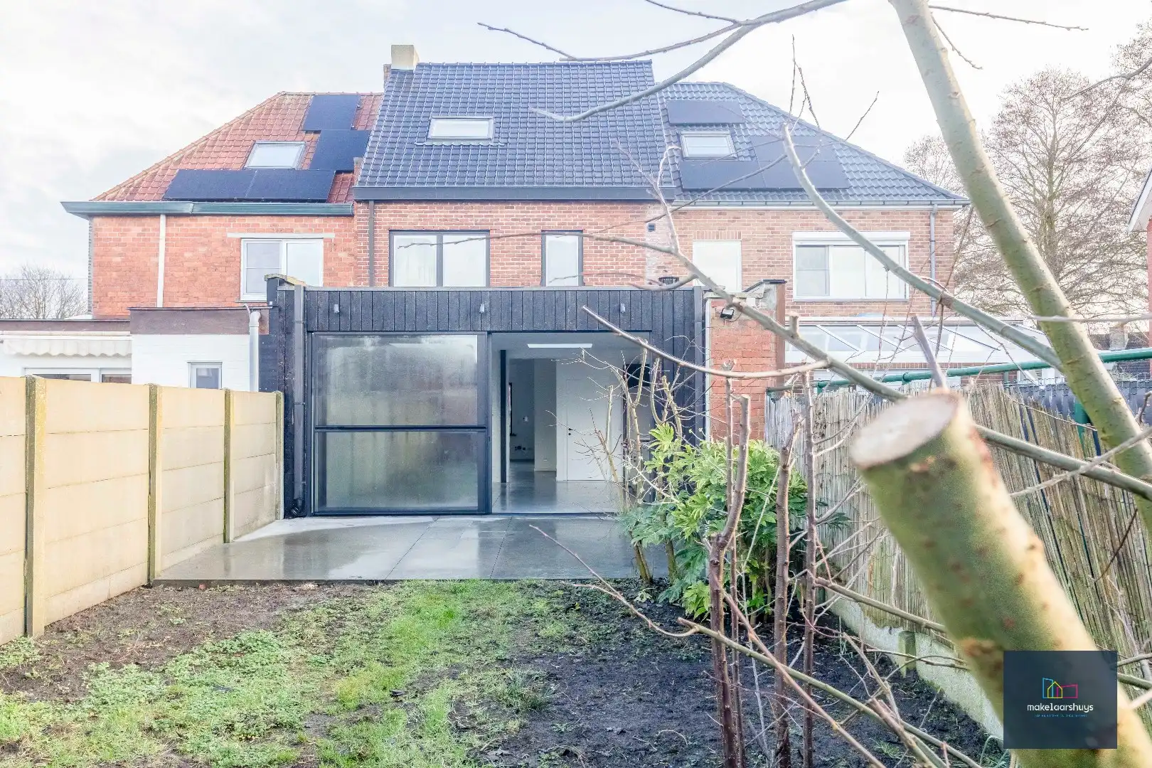 Instapklare eigendom met tuin te Mariakerke foto 24