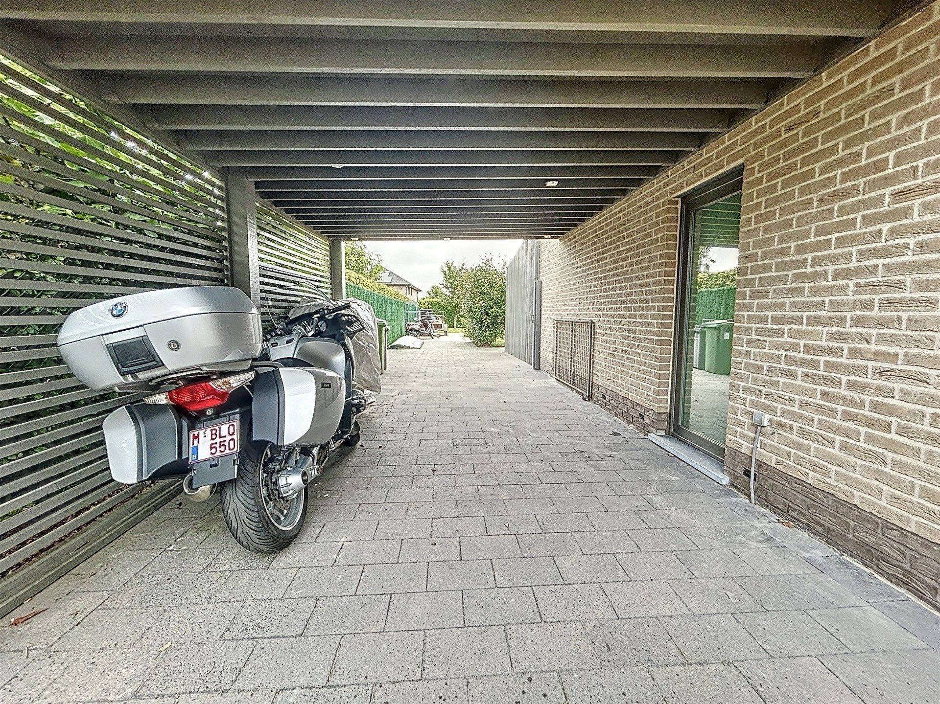 Prachtig afgewerkte en energiezuinige open bebouwing met 3 slaapkamers en carport op perceel van 753m² foto 20