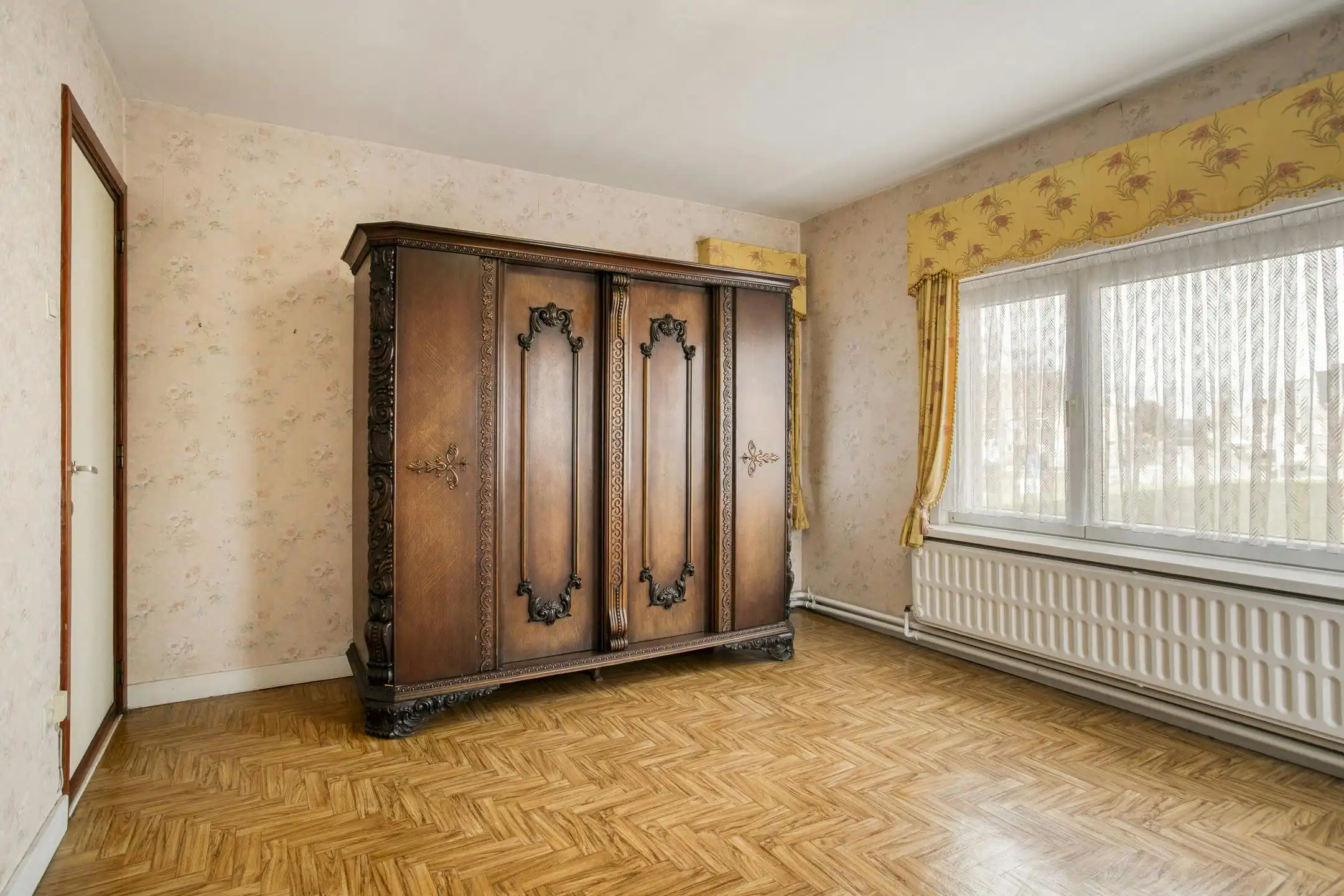 Op te frissen huis op toplocatie te koop in Sint-Michiels foto 10