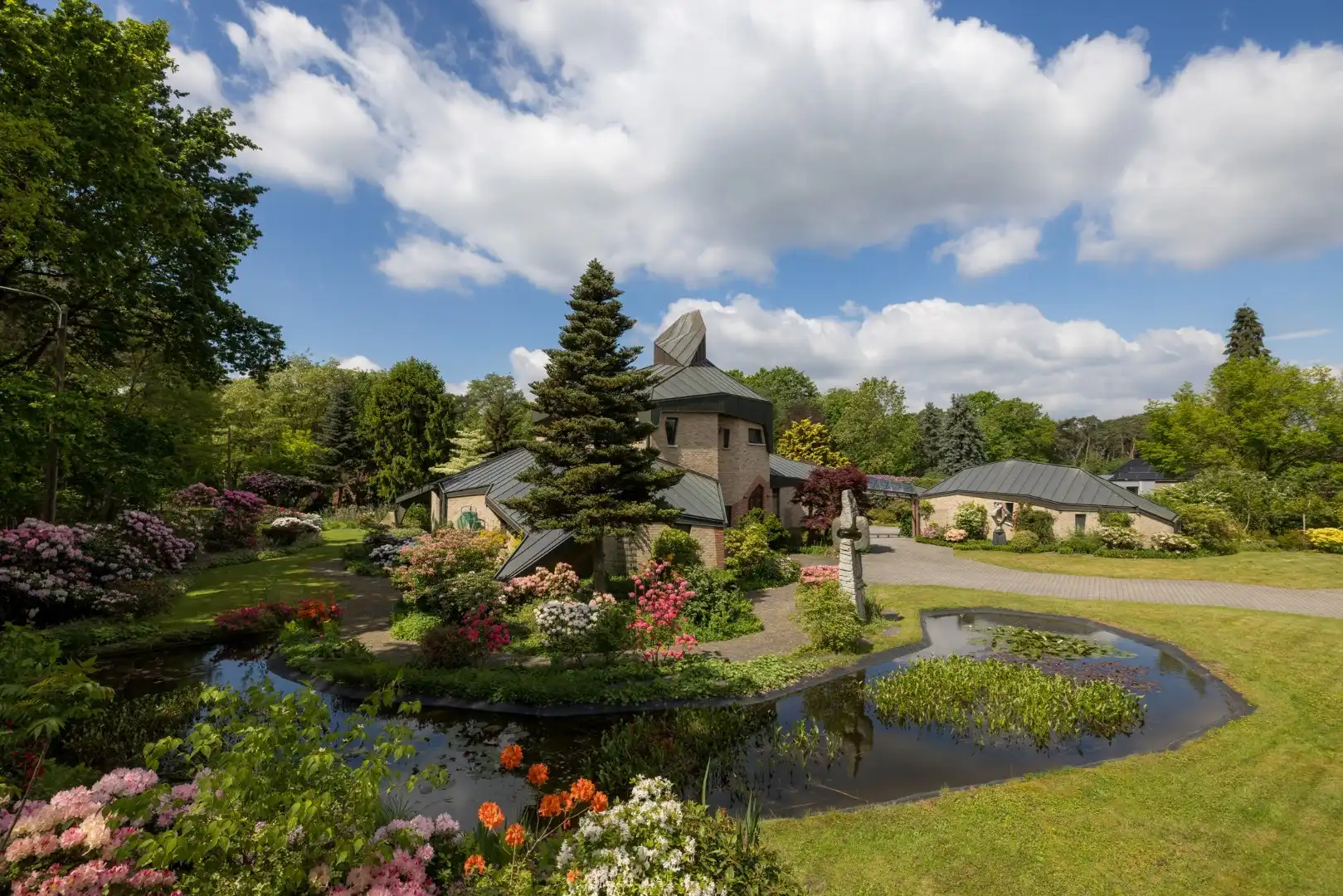 Een uitzonderlijke villa waar architectuur, natuur en kunst in perfecte harmonie samenkomen foto 21
