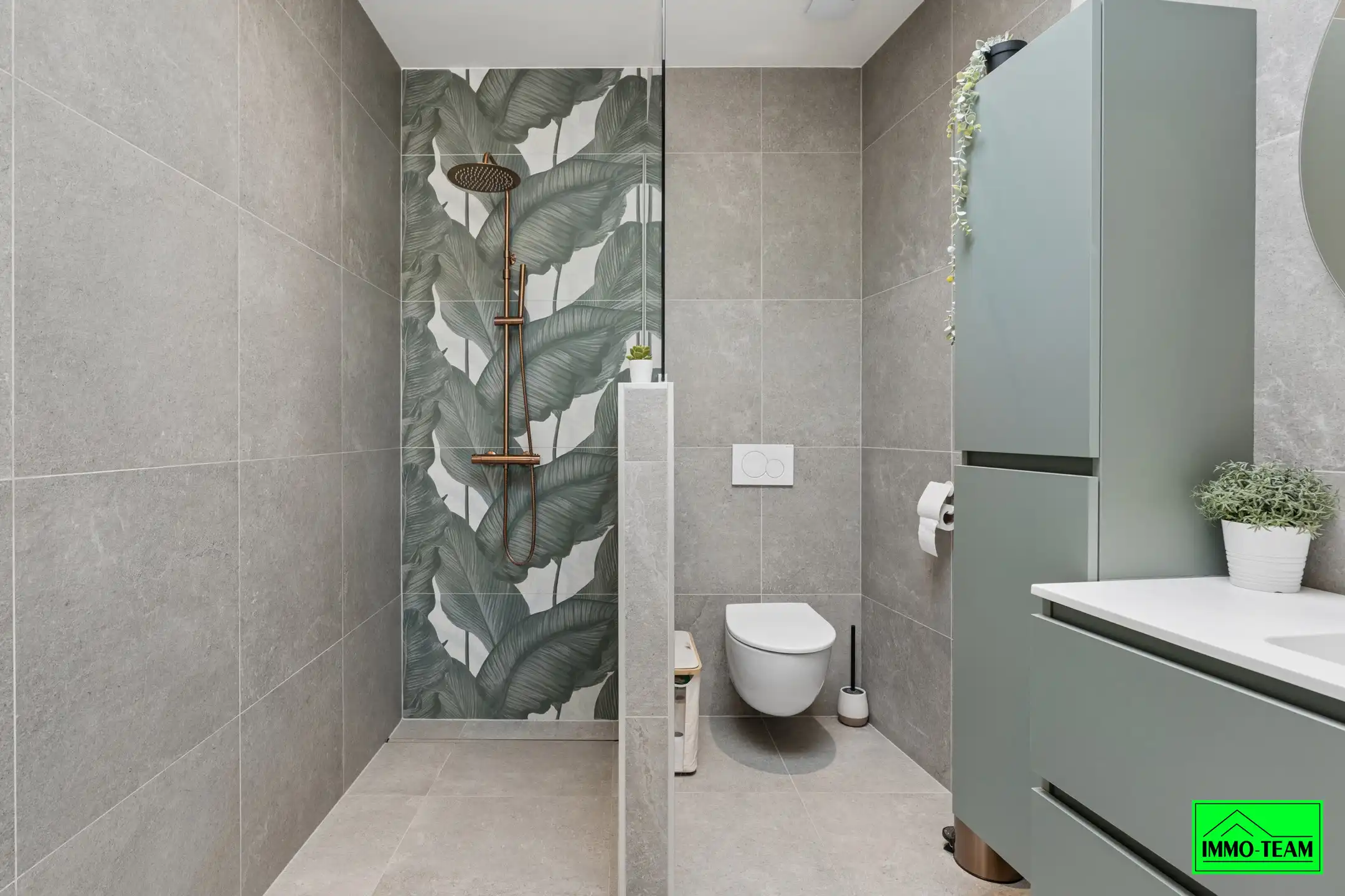 Instapklare gerenoveerde woning nabij het stadscentrum. foto 11