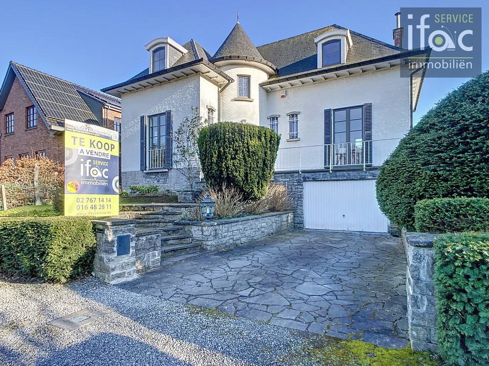 Villa te koop foto {{pictureIndex}}