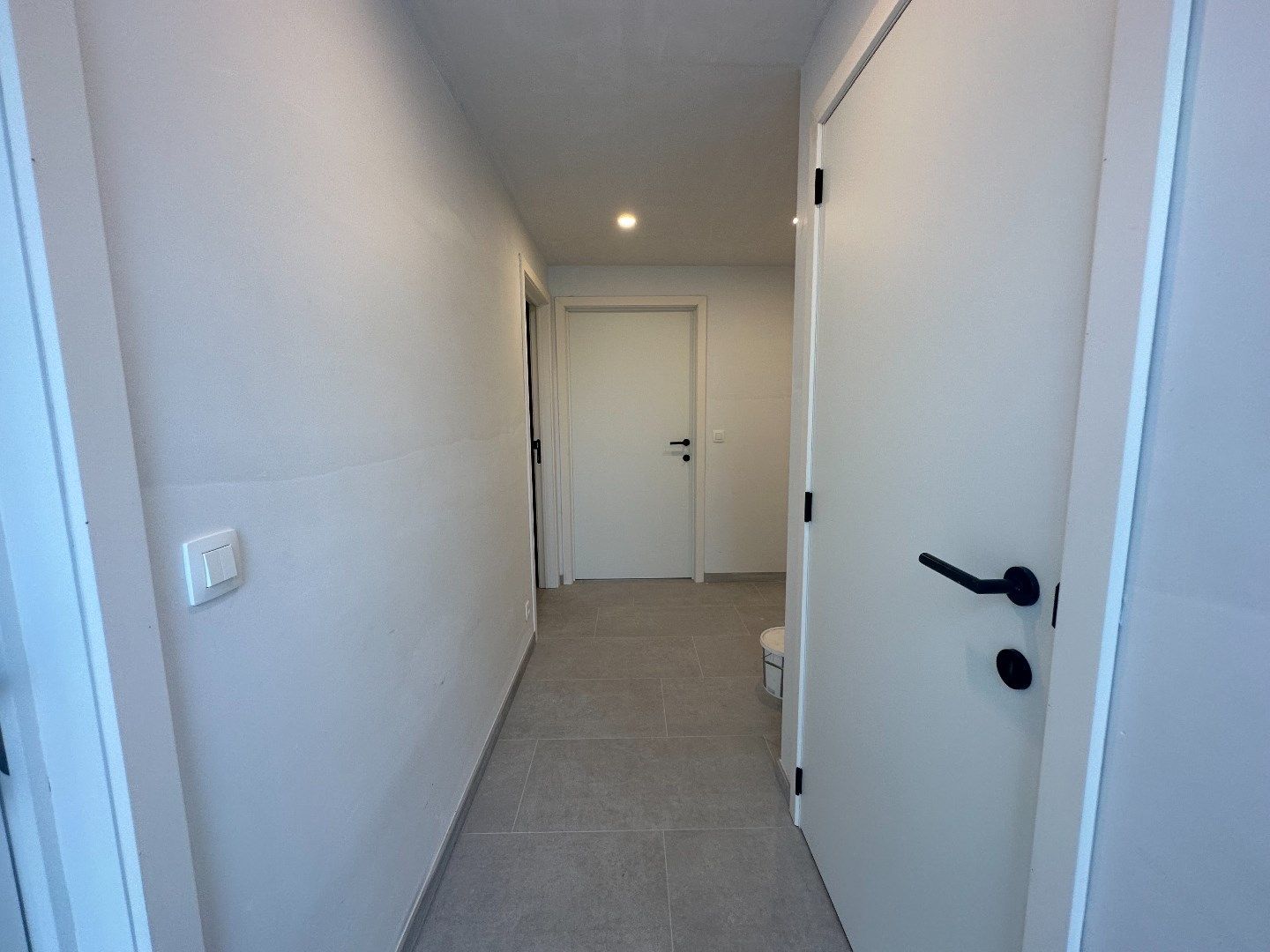 Volledig vernieuwde woning met 2 slaapkamers foto 3