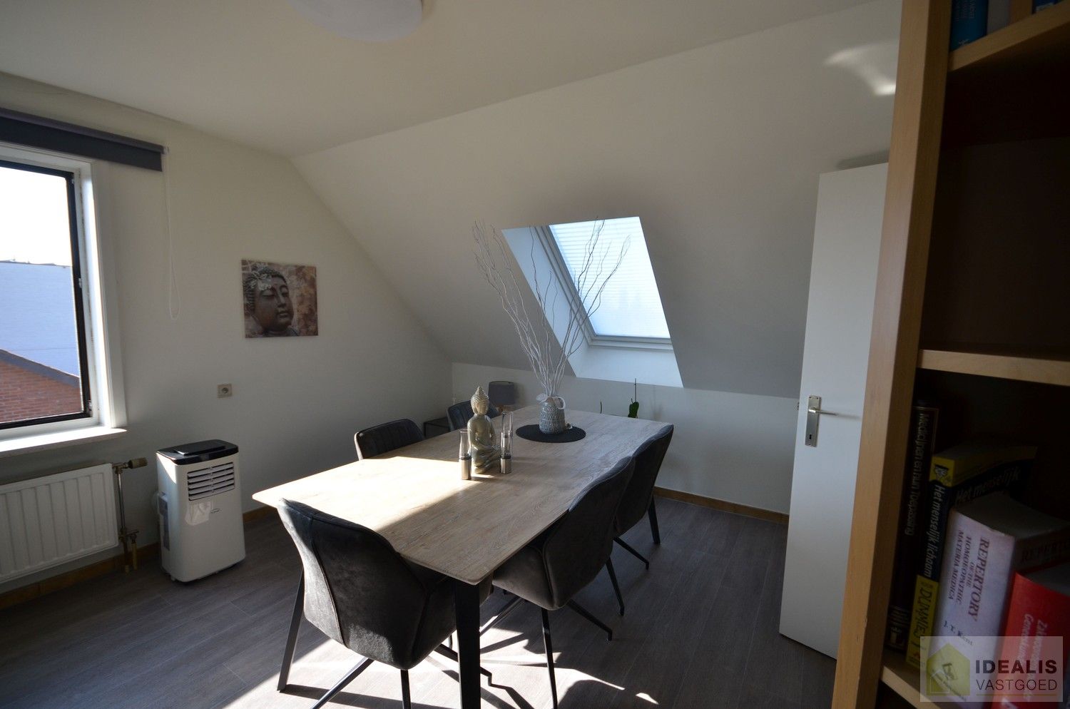 CENTRAAL GELEGEN OPBRENGSTEIGENDOM MET 3 APPARTEMENTEN IN HET CENTRUM VAN LOMMEL OP RUIM PERCEEL VAN 9A 35CA! foto 12