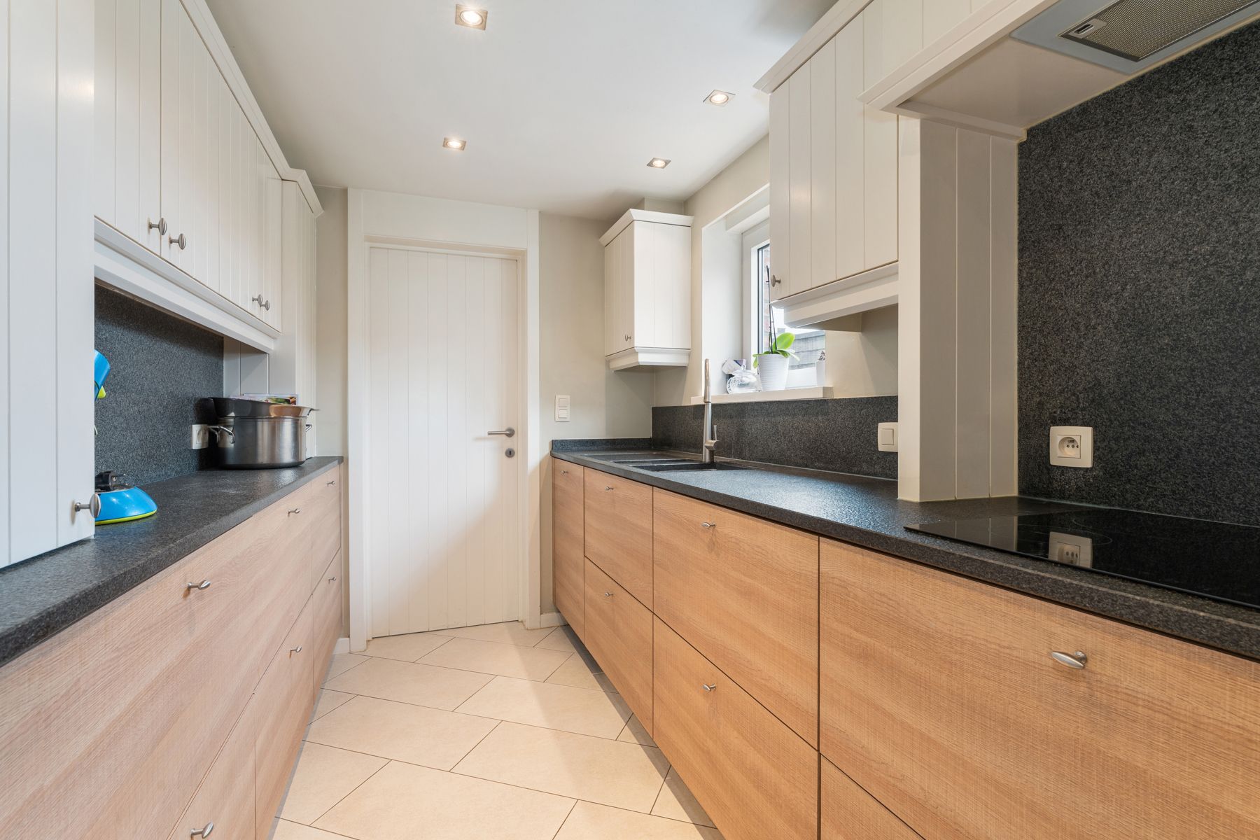 Landelijk ingerichte woning in Izegem foto 8