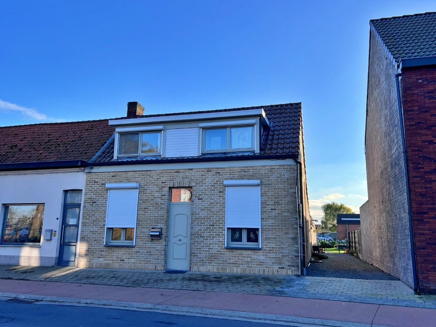 Halfopen bebouwing met twee slaapkamers te koop in Lembeke foto 30