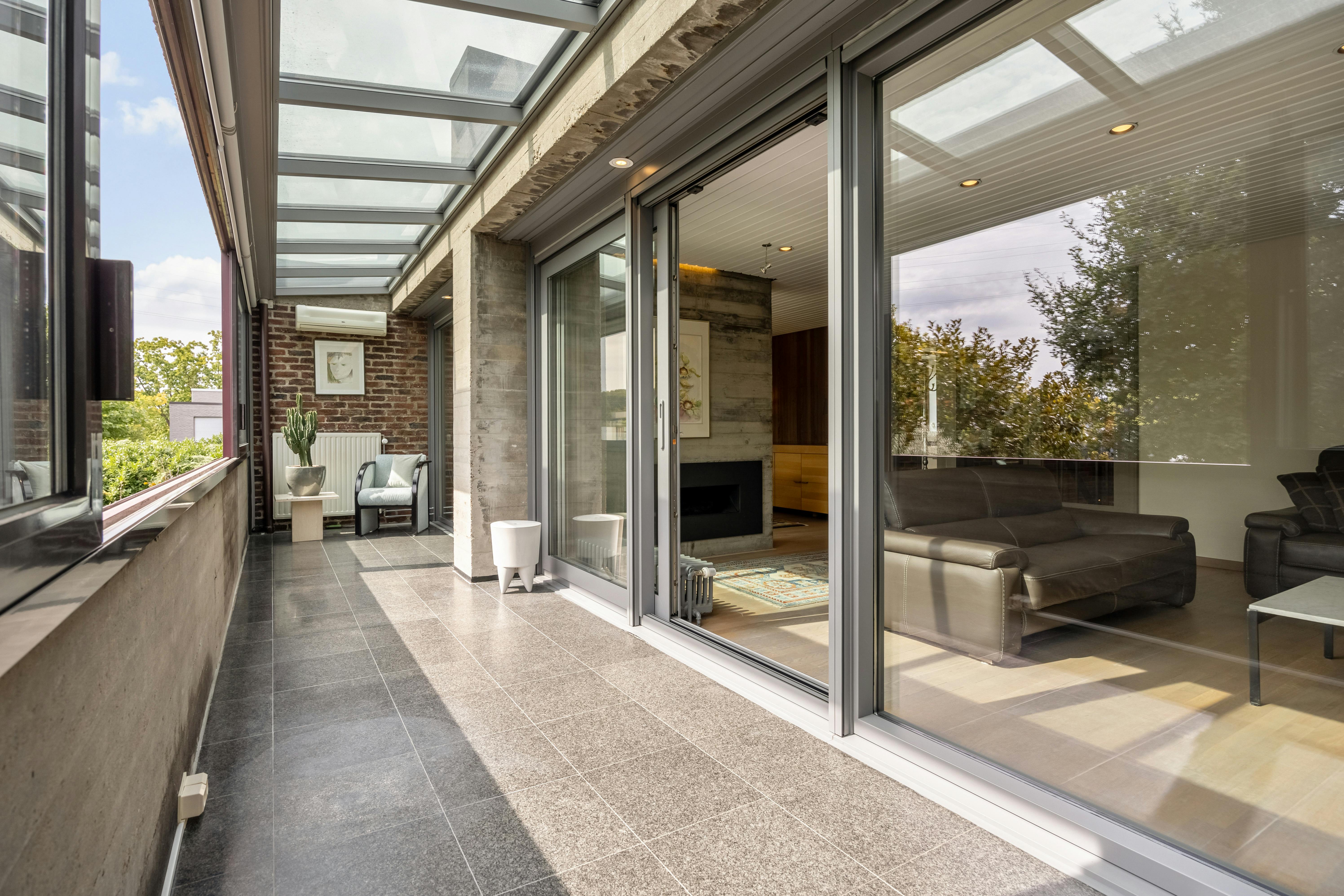 Uitzonderlijke villa met praktijk op toplocatie in Hasselt foto 25