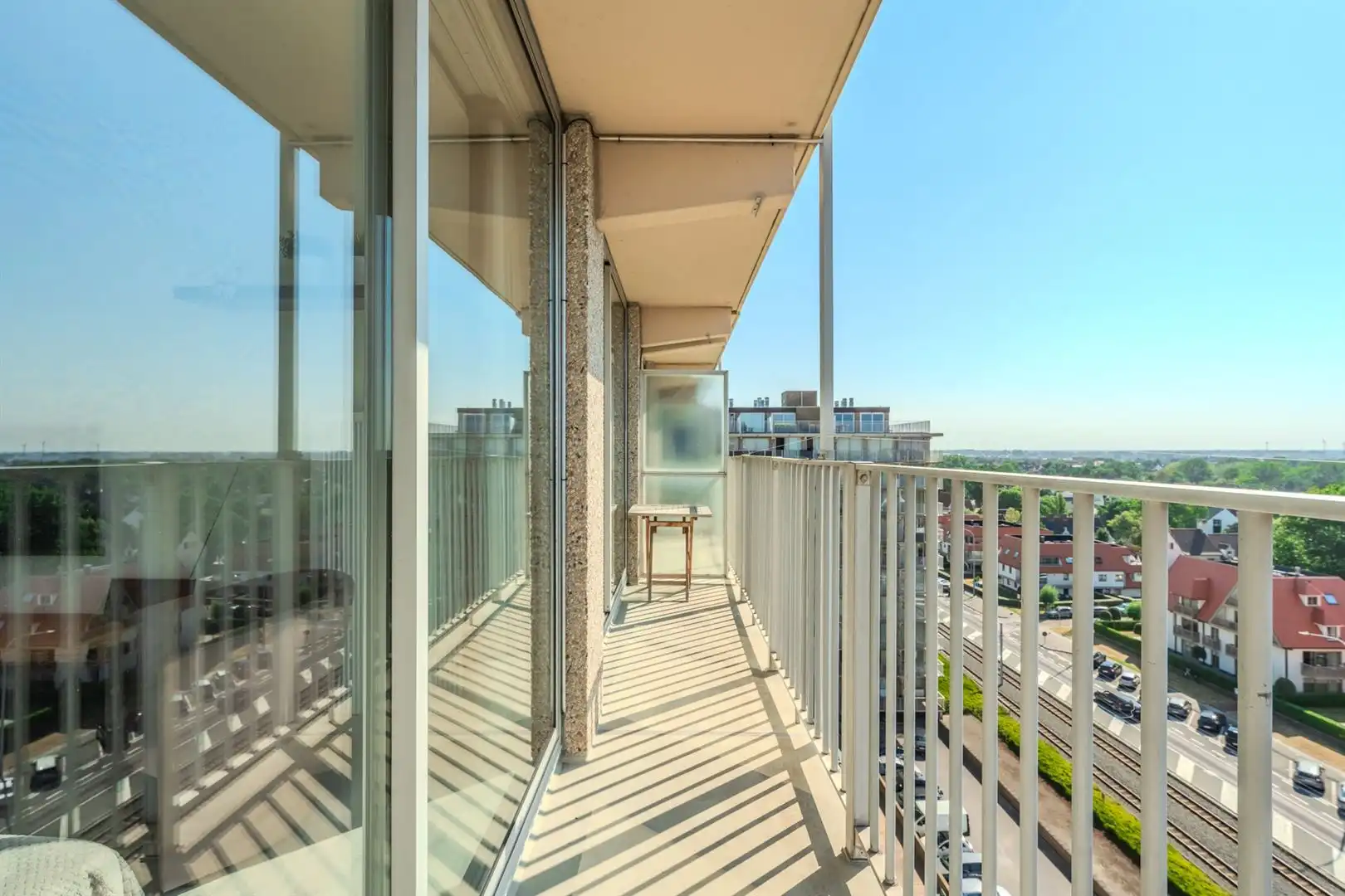 Ruim vernieuwd appartement zuidgericht met unieke zichten foto 22