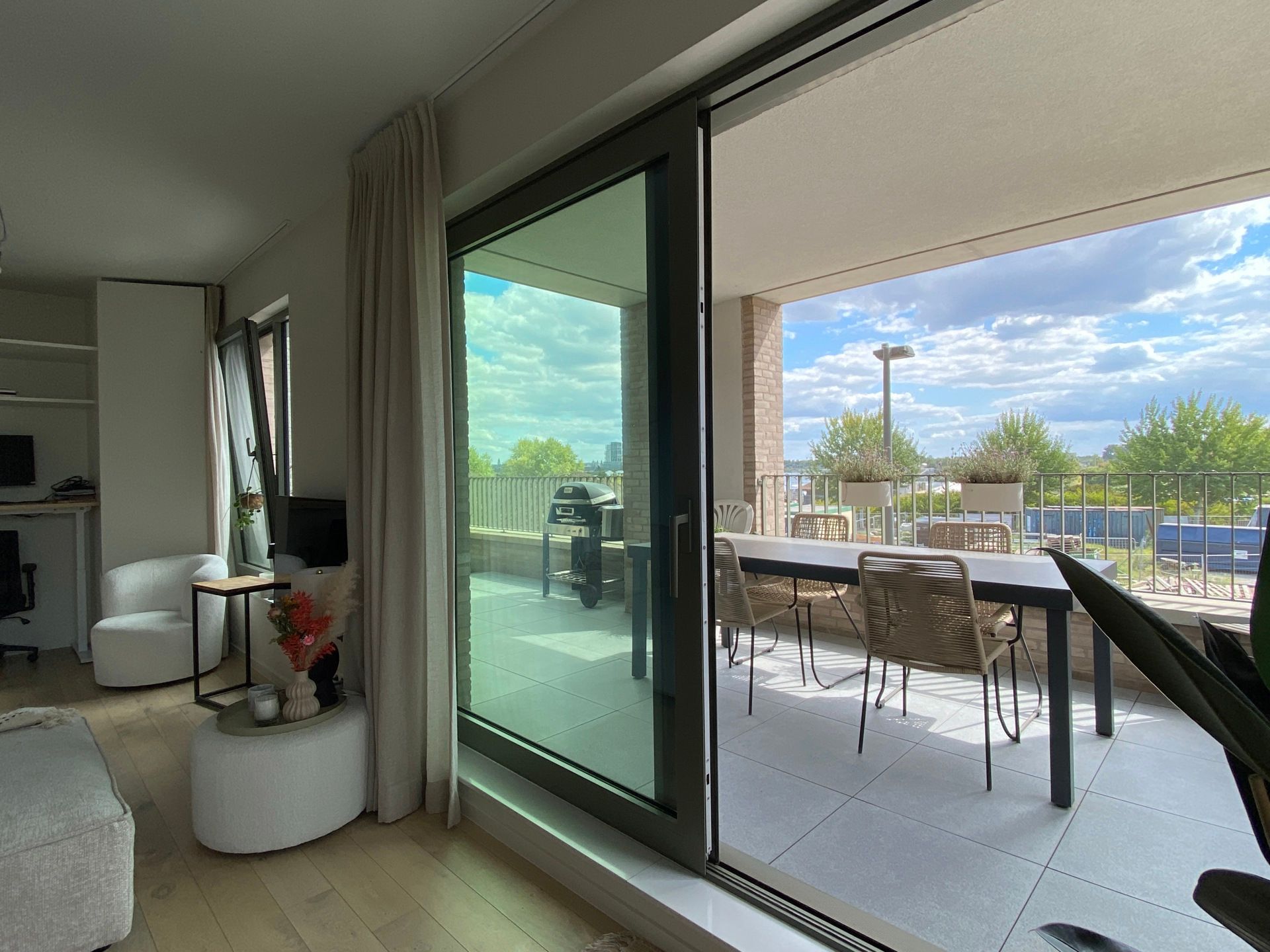 appartement met waterzicht aan het Galgenweel foto 2