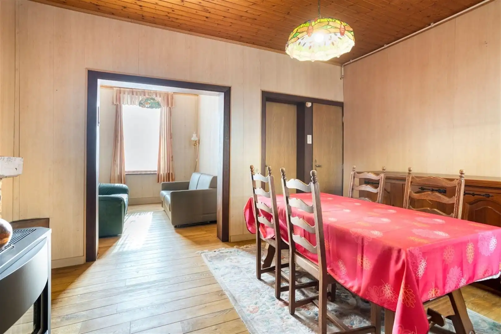 te renoveren woning met tuin foto 6