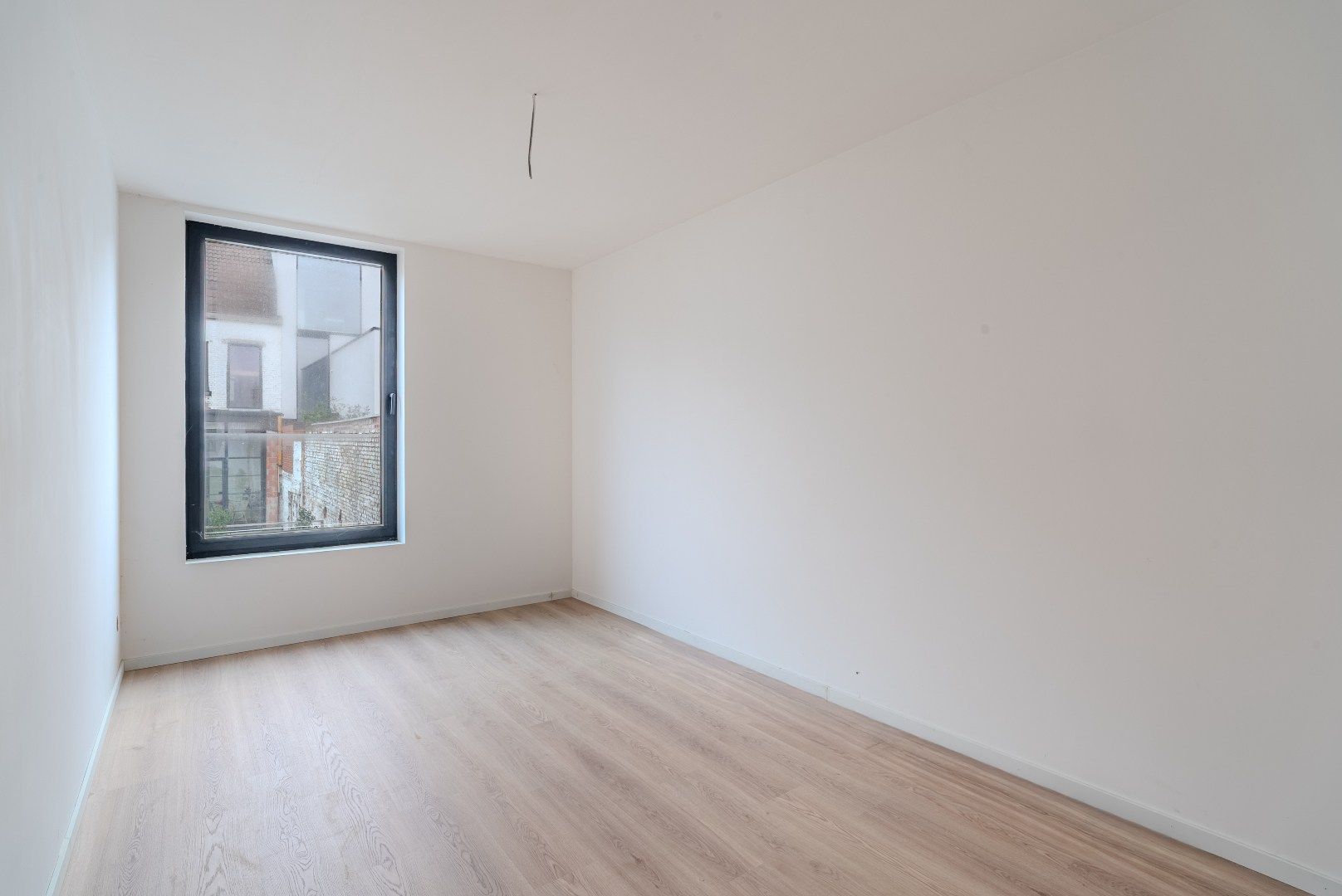 Nieuwenhuyze: nabij het centrum Kortrijk en de Leie foto 9