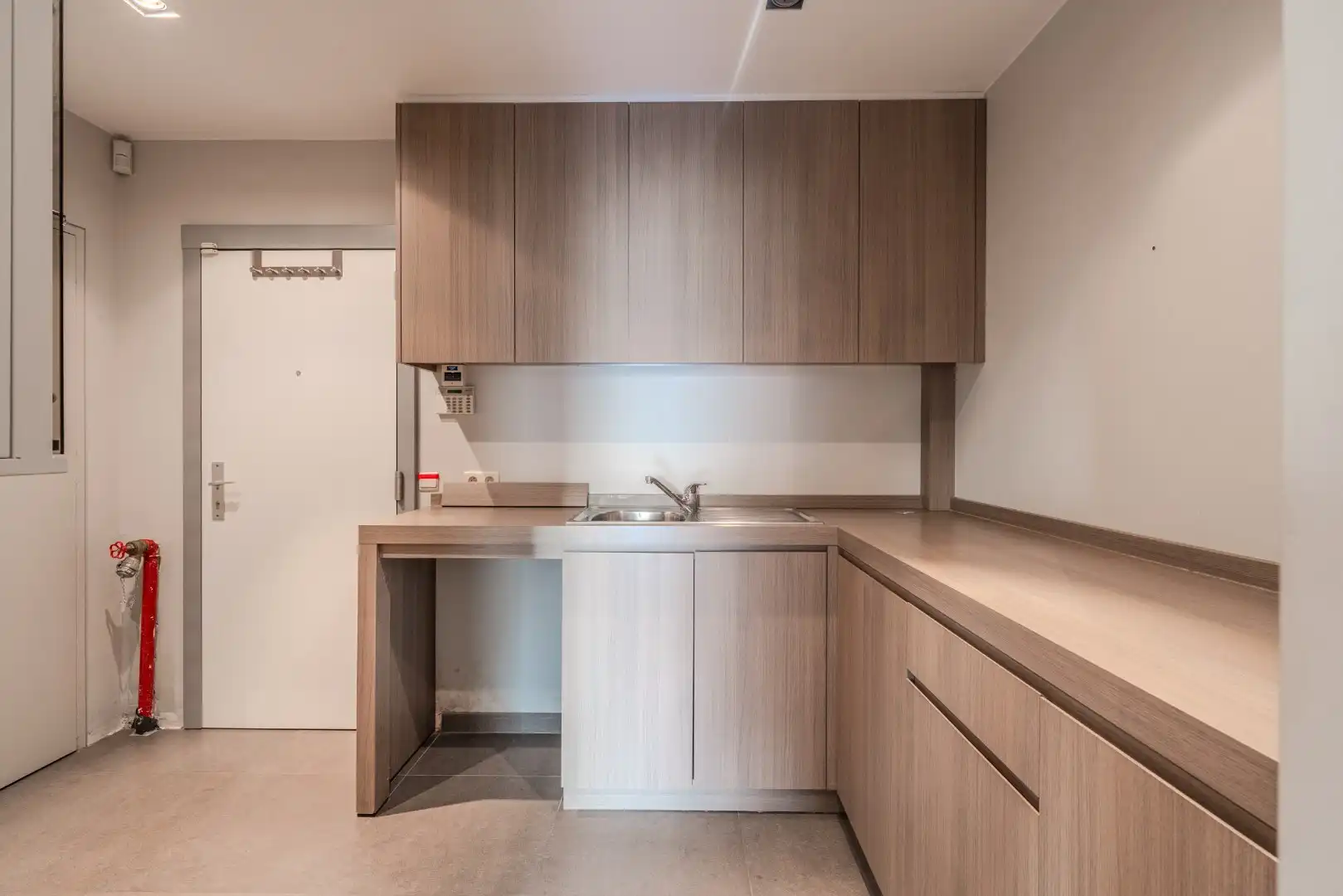 Standingvol handelspand op topligging in Nieuwpoort-Bad foto 13