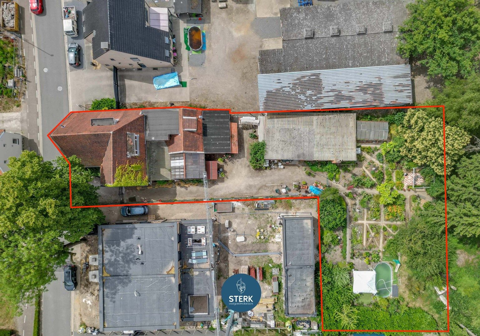 CHARMANTE WONING MET EEN RUIME BEWOONBARE OPP. VAN 400 M² TE REKEM !  foto 3