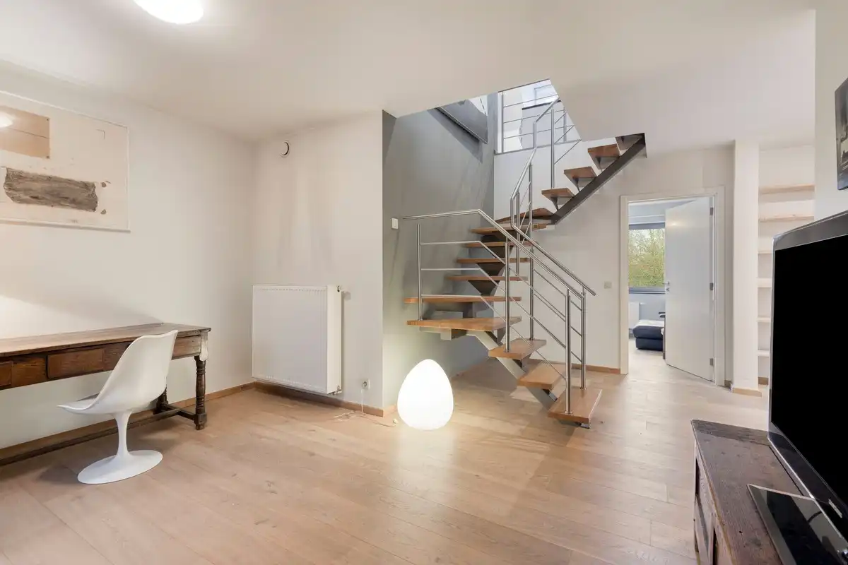 Groot zonnig duplex dakappartement met drie terrassen, twee slaapkamers, twee badkamers en parking. foto 14