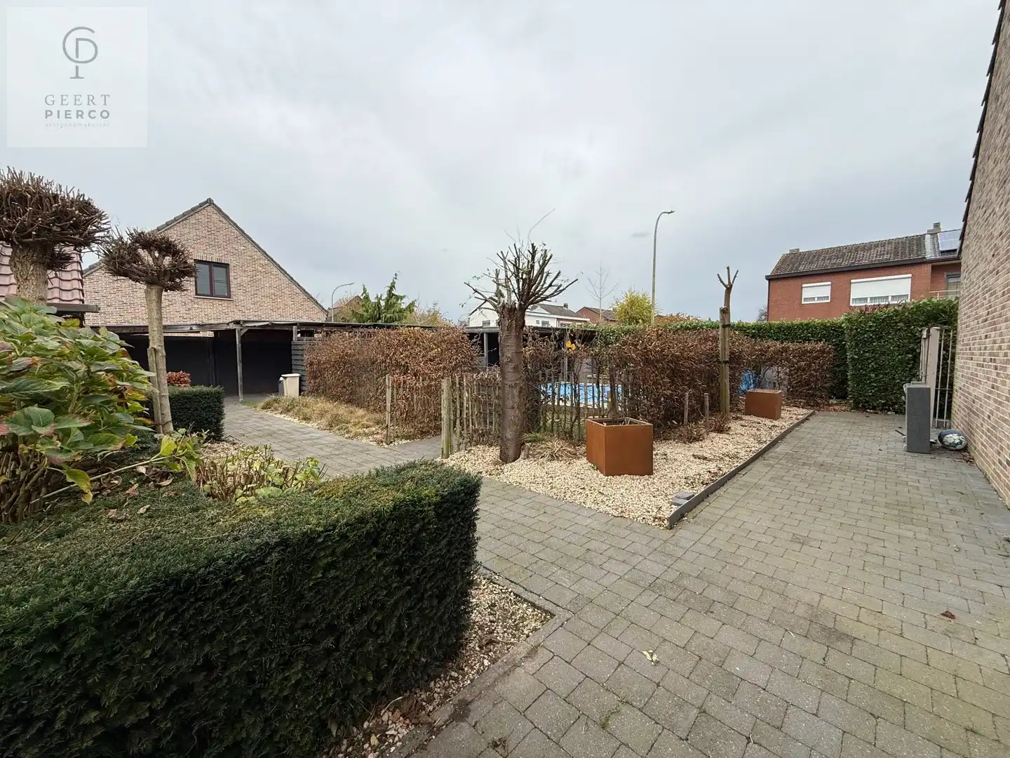 Knappe woning met ruimte foto 45